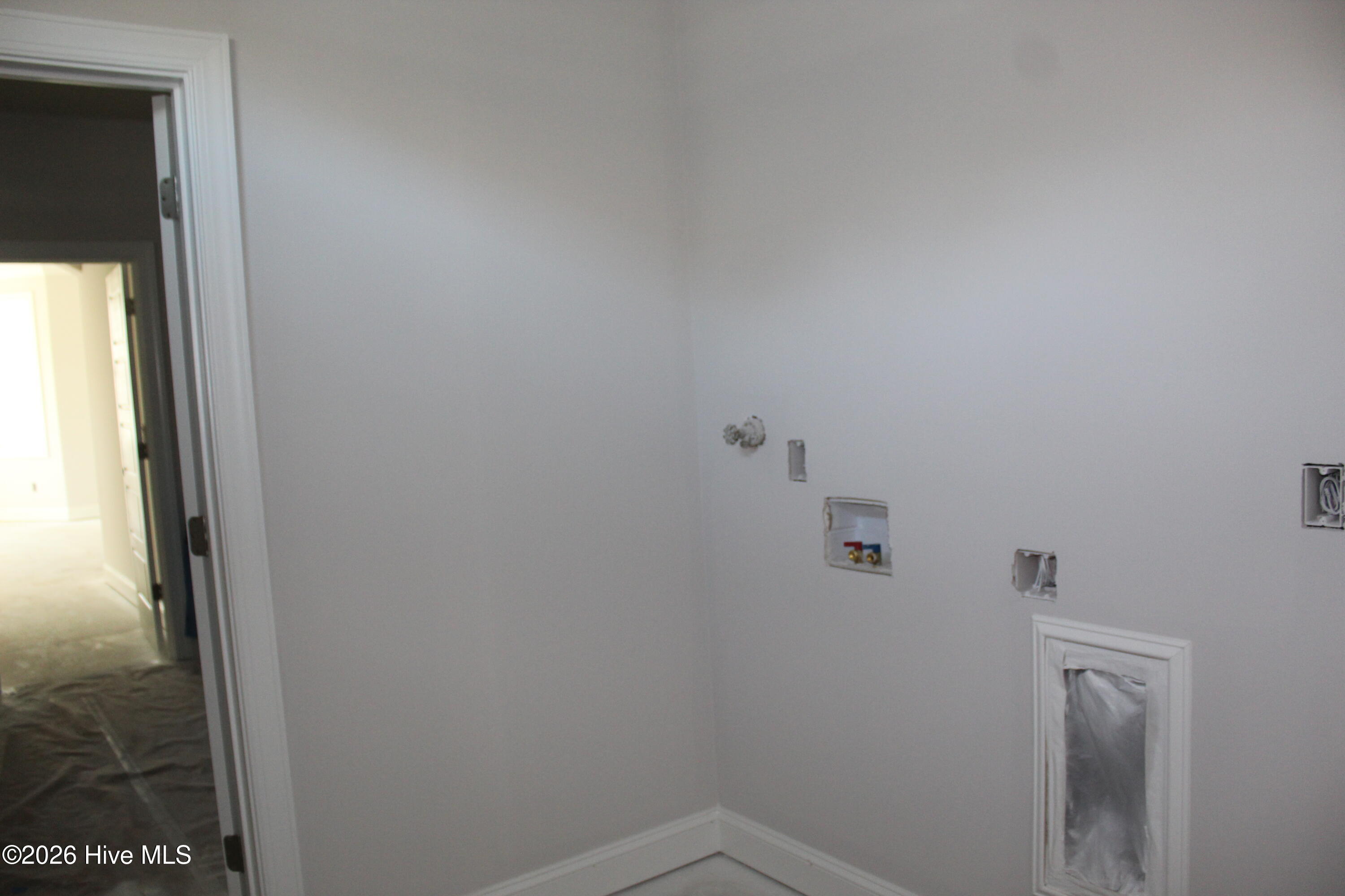 100536128 | Photo 21