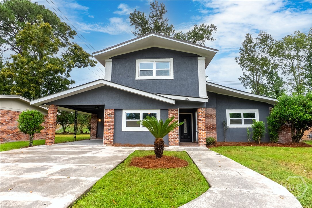 Photo 3 of Single family home for sale at 1442 Eleanor St, Savannah, GA 31415 | MLS# SA365809 | Listing updated on 2026-10-06