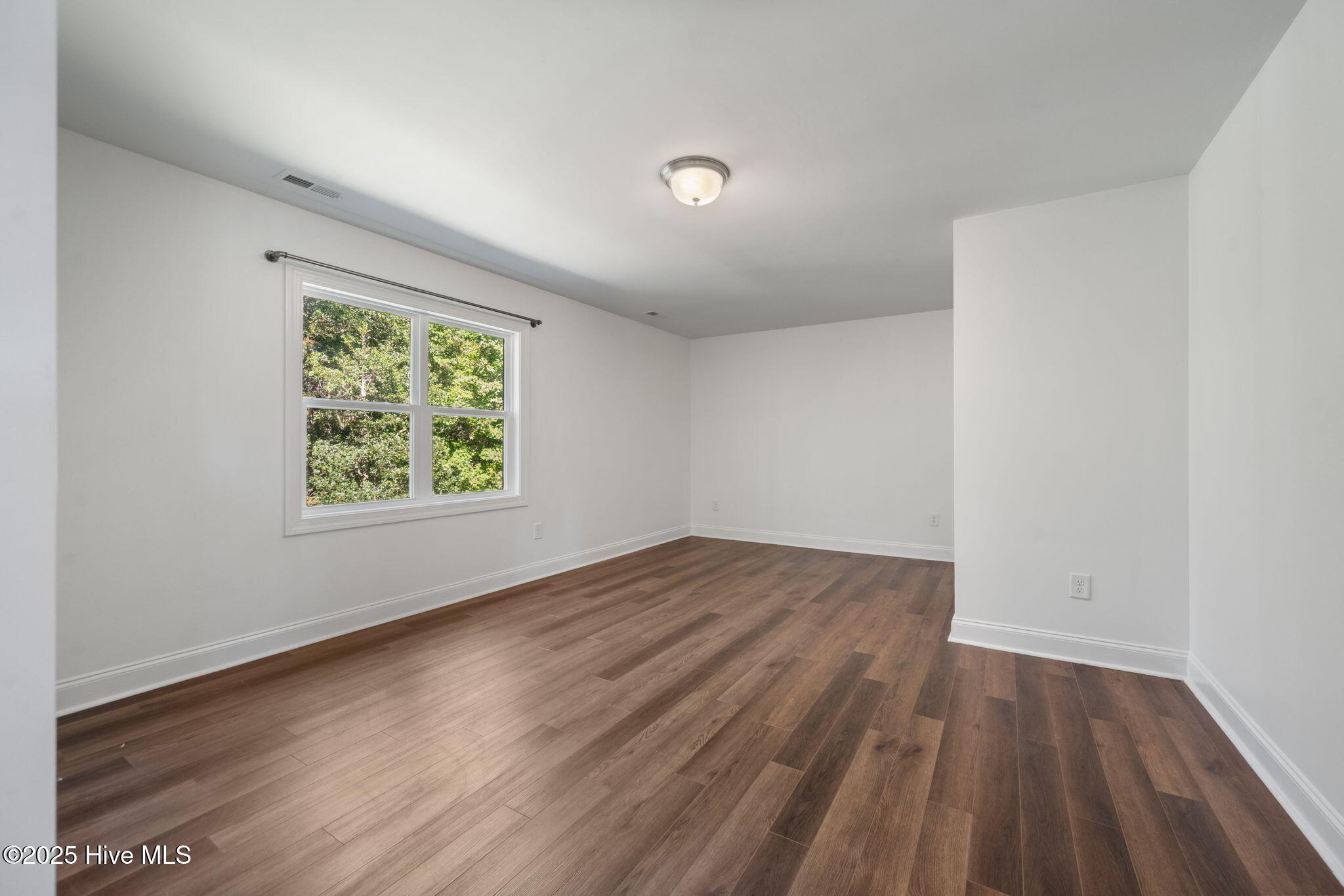 100538964 | Photo 33