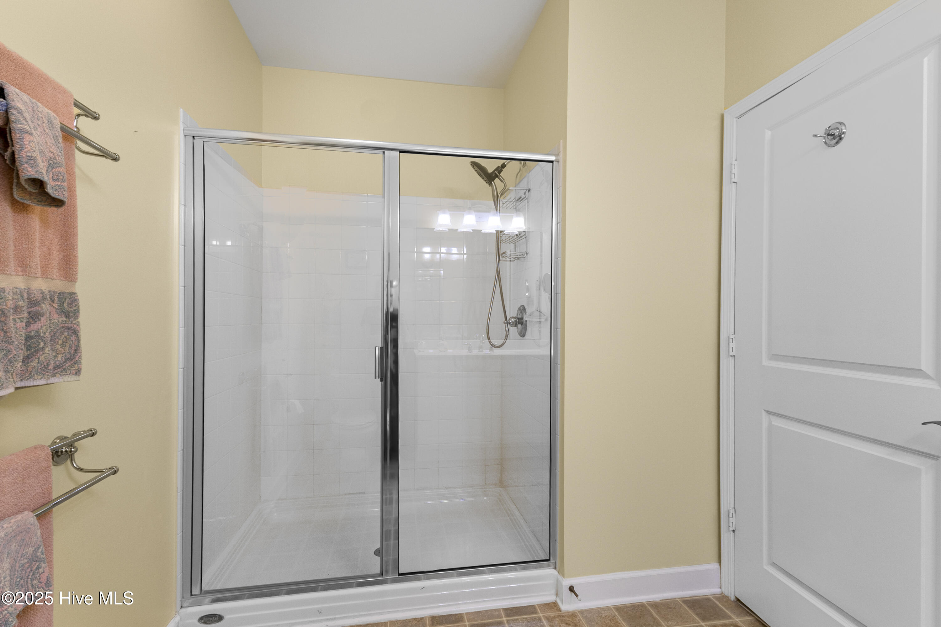 100529994 | Photo 16