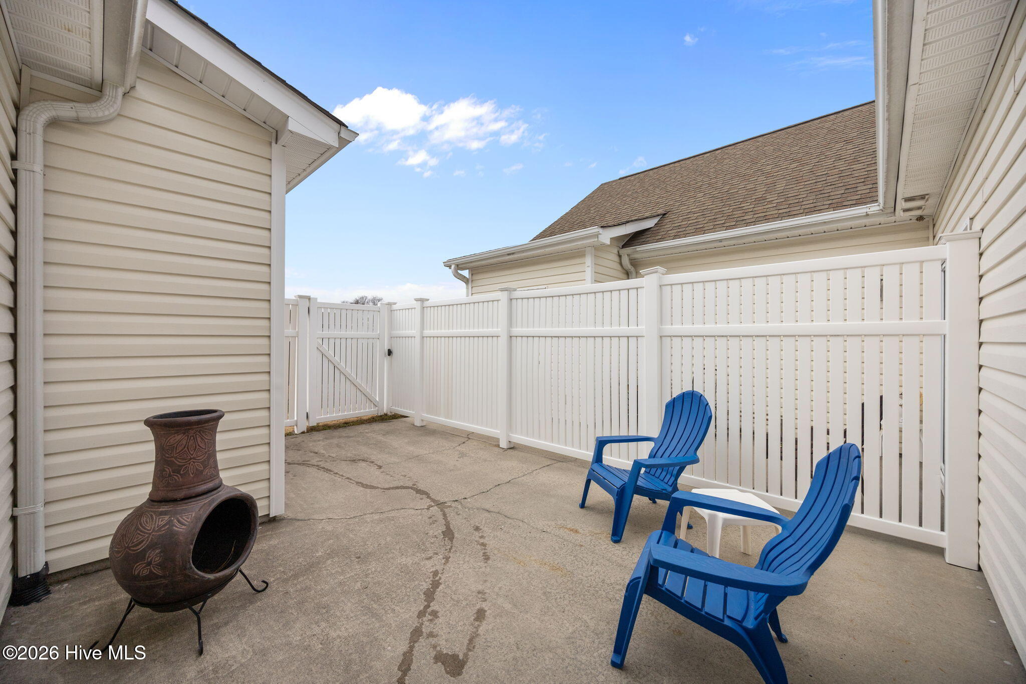 100556175 | Photo 37