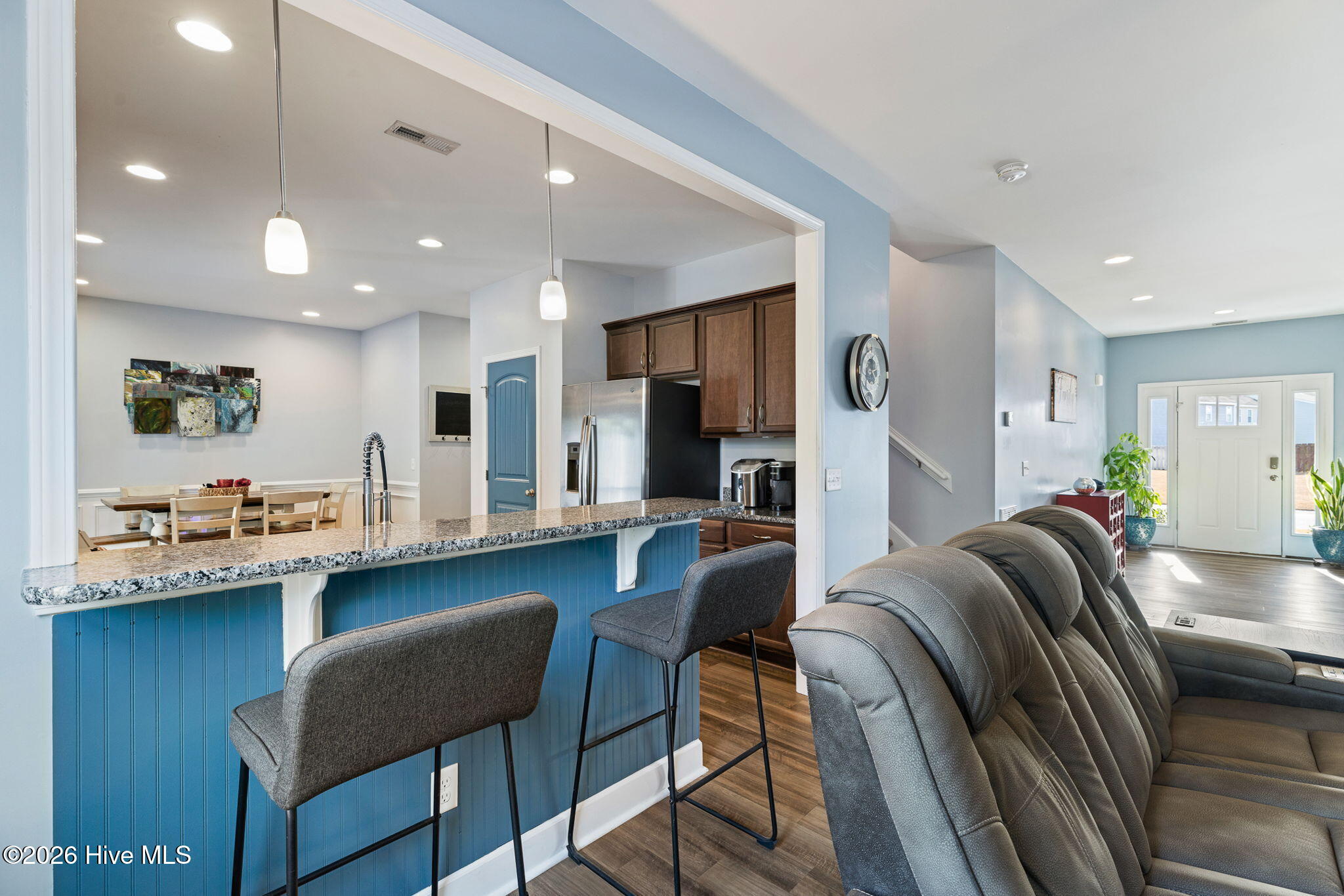 100550782 | Photo 17