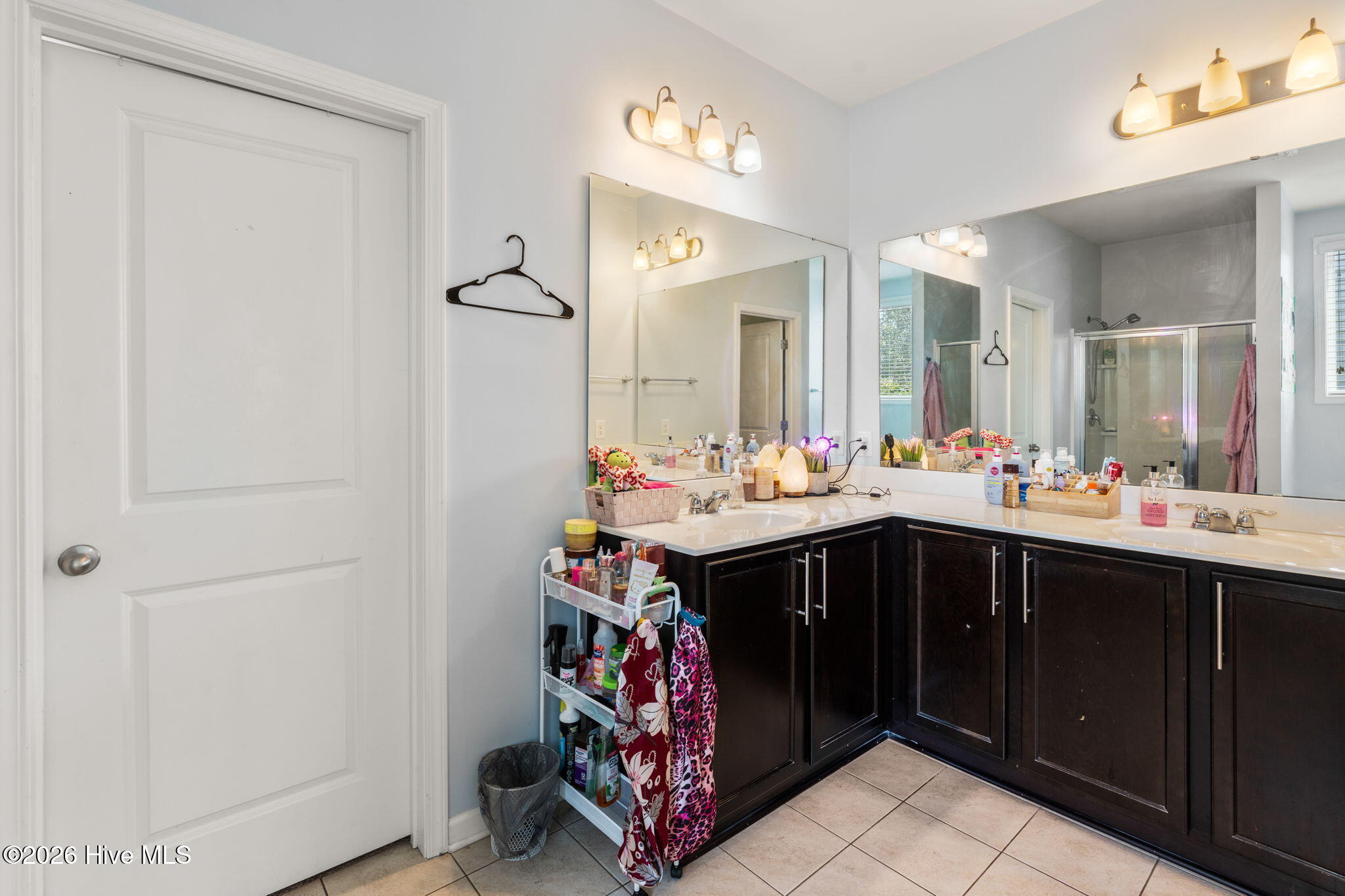 100557369 | Photo 35