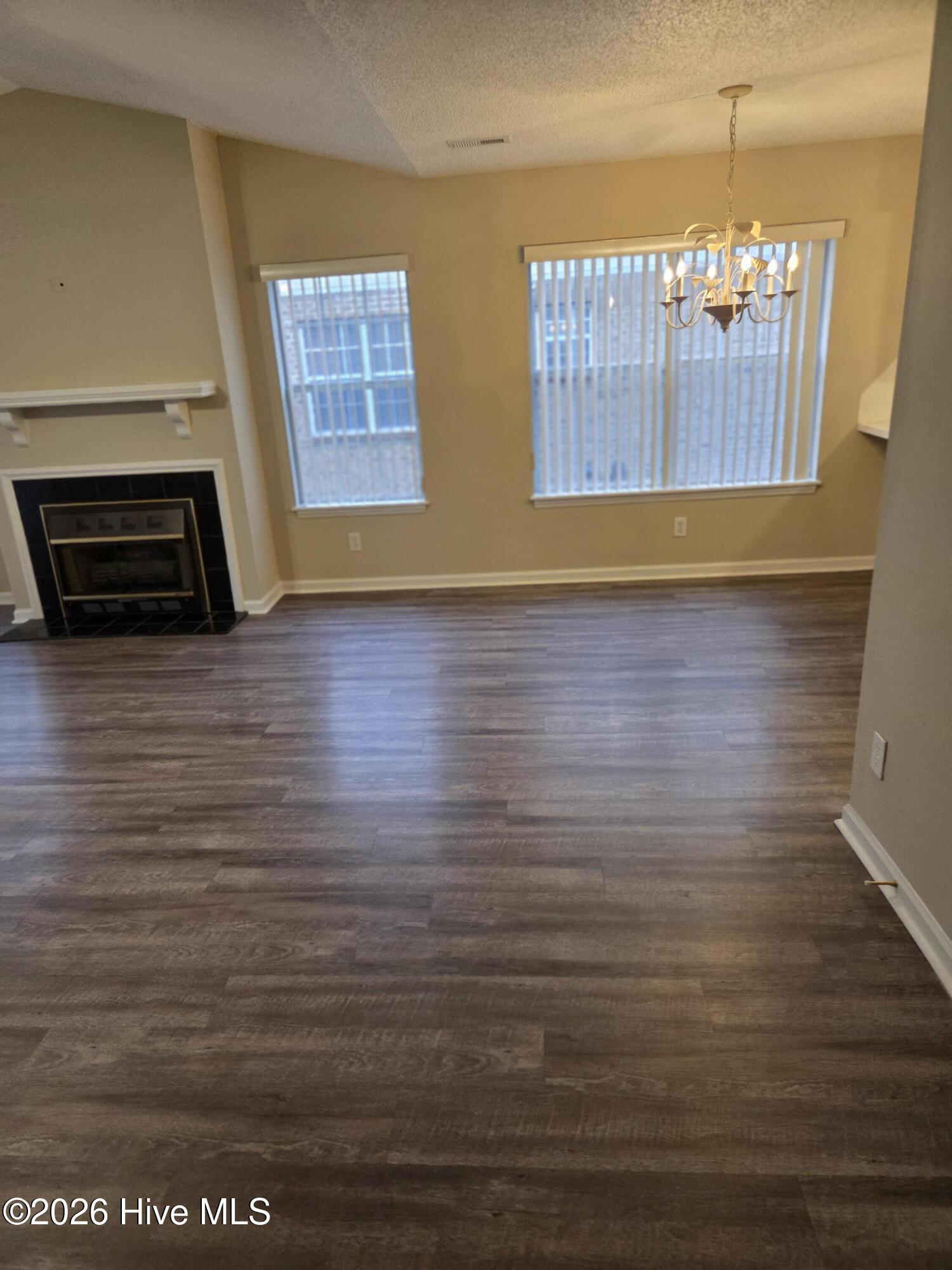 Undisclosed Address, Greenville, NC, 27858