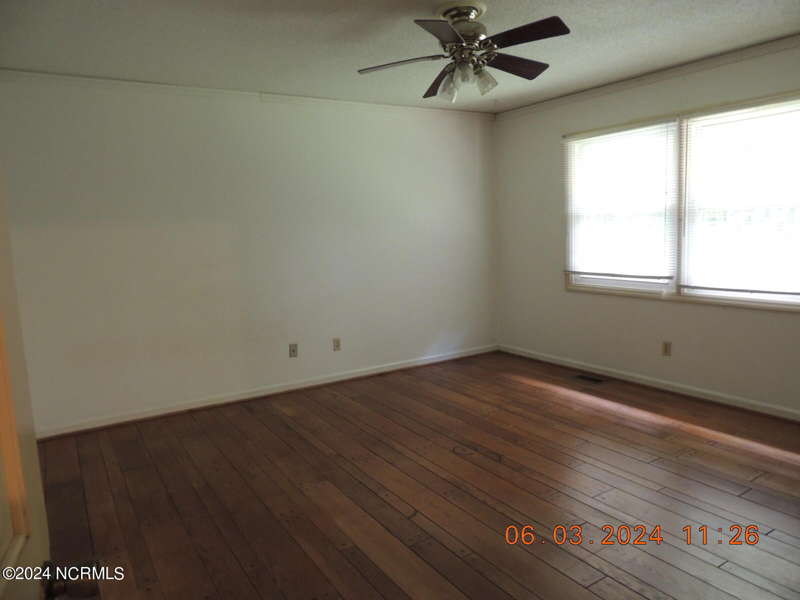 100450812 | Photo 23