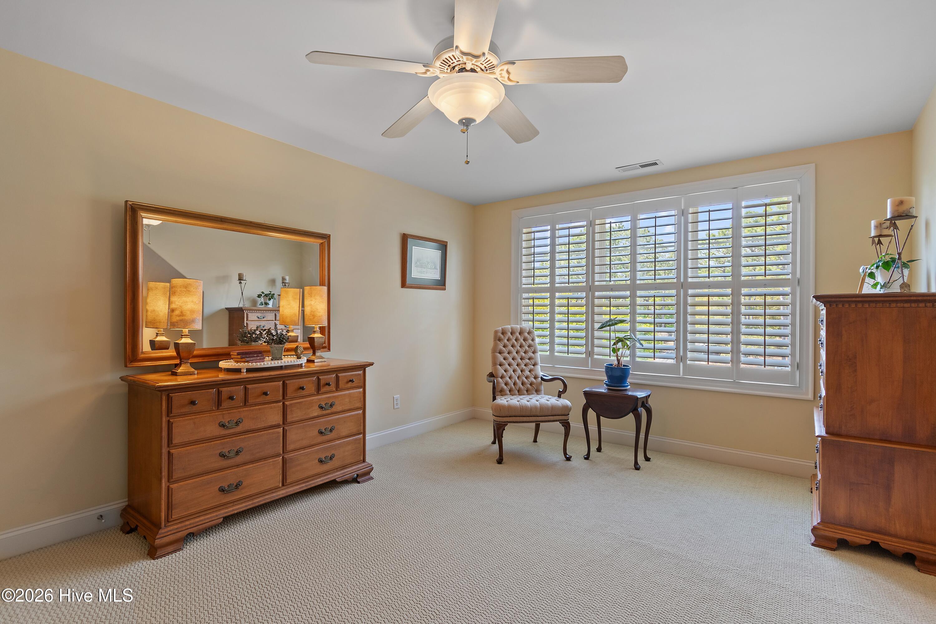 100567309 | Photo 77