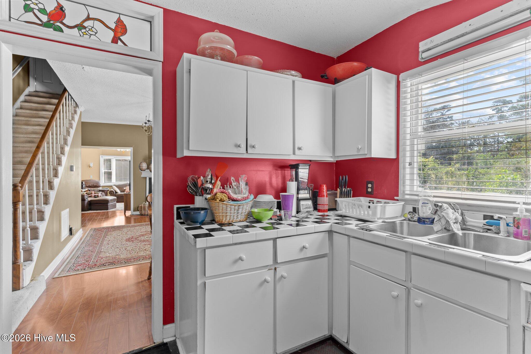 100468590 | Photo 17