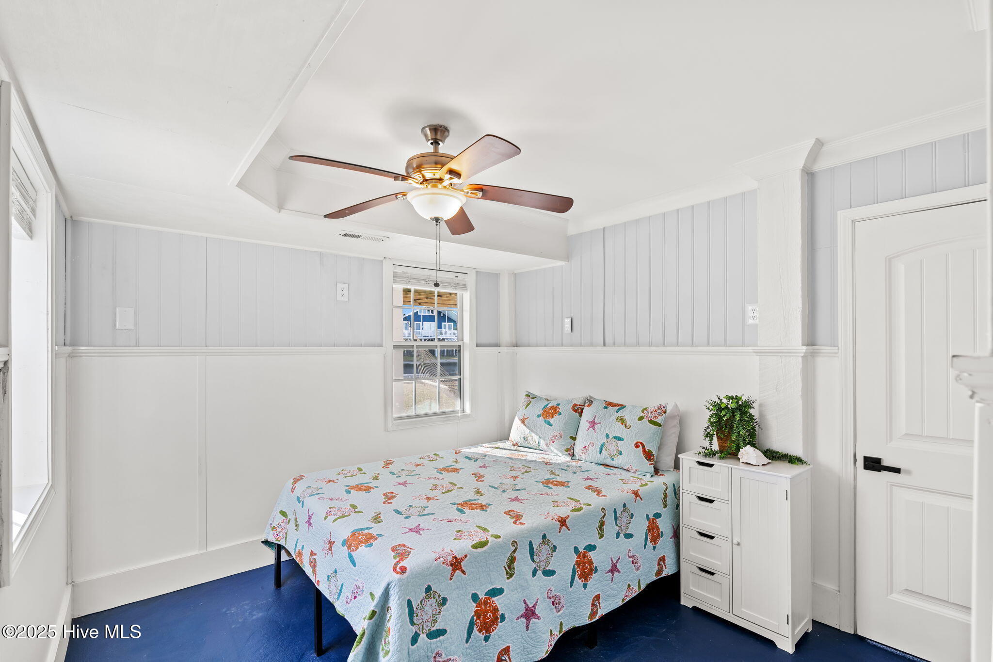 100542340 | Photo 32