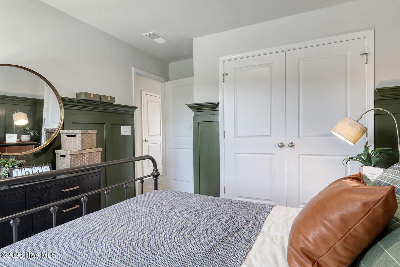 100550326 | Photo 10