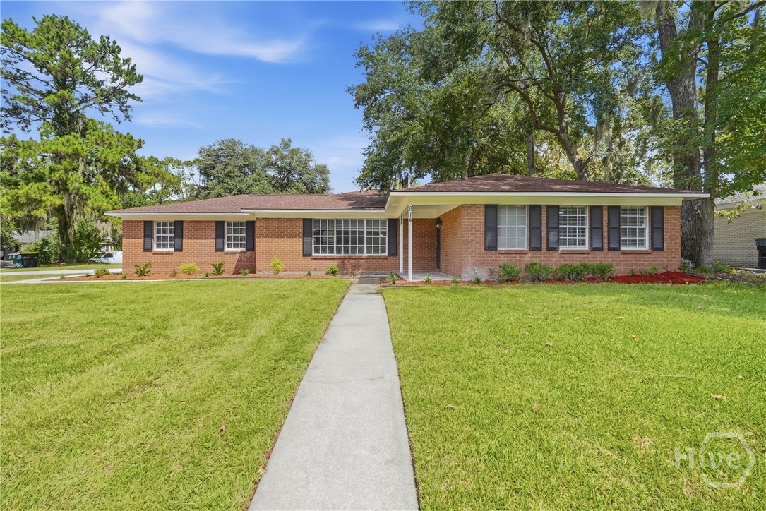 Photo 1 of Single family home for sale at 614 S Williamsburg, Savannah, GA 31419 | MLS# SA365058 | Listing updated on 2026-09-22