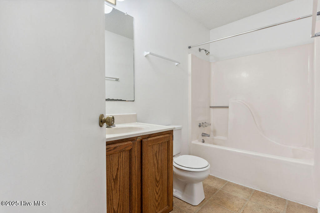 2218 Bridle Trail,Midway Park