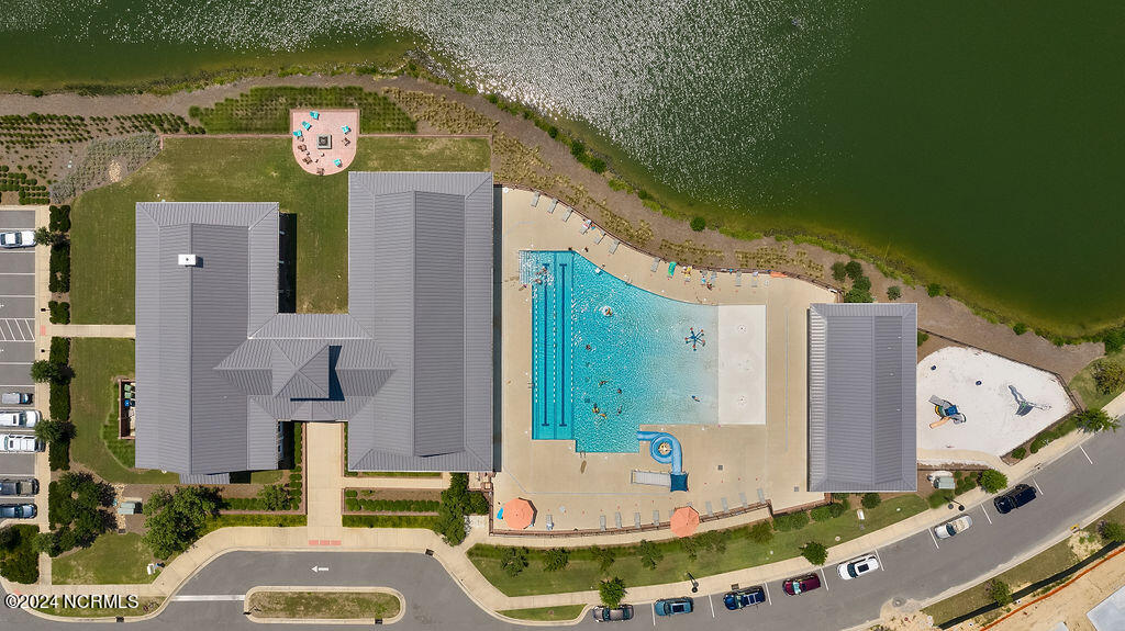 100543550 | Photo 66