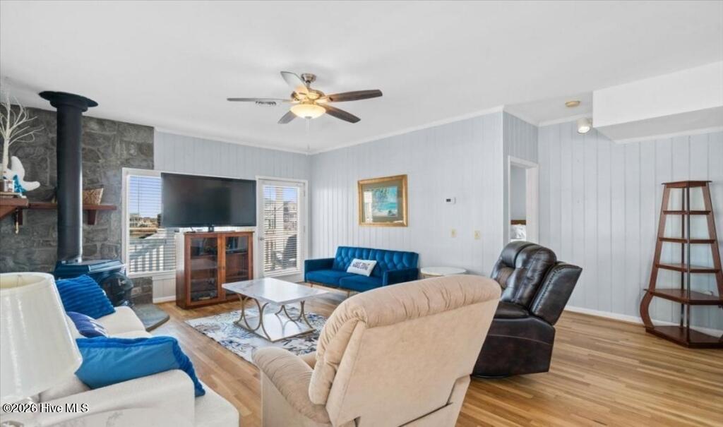 100507121 | Photo 12