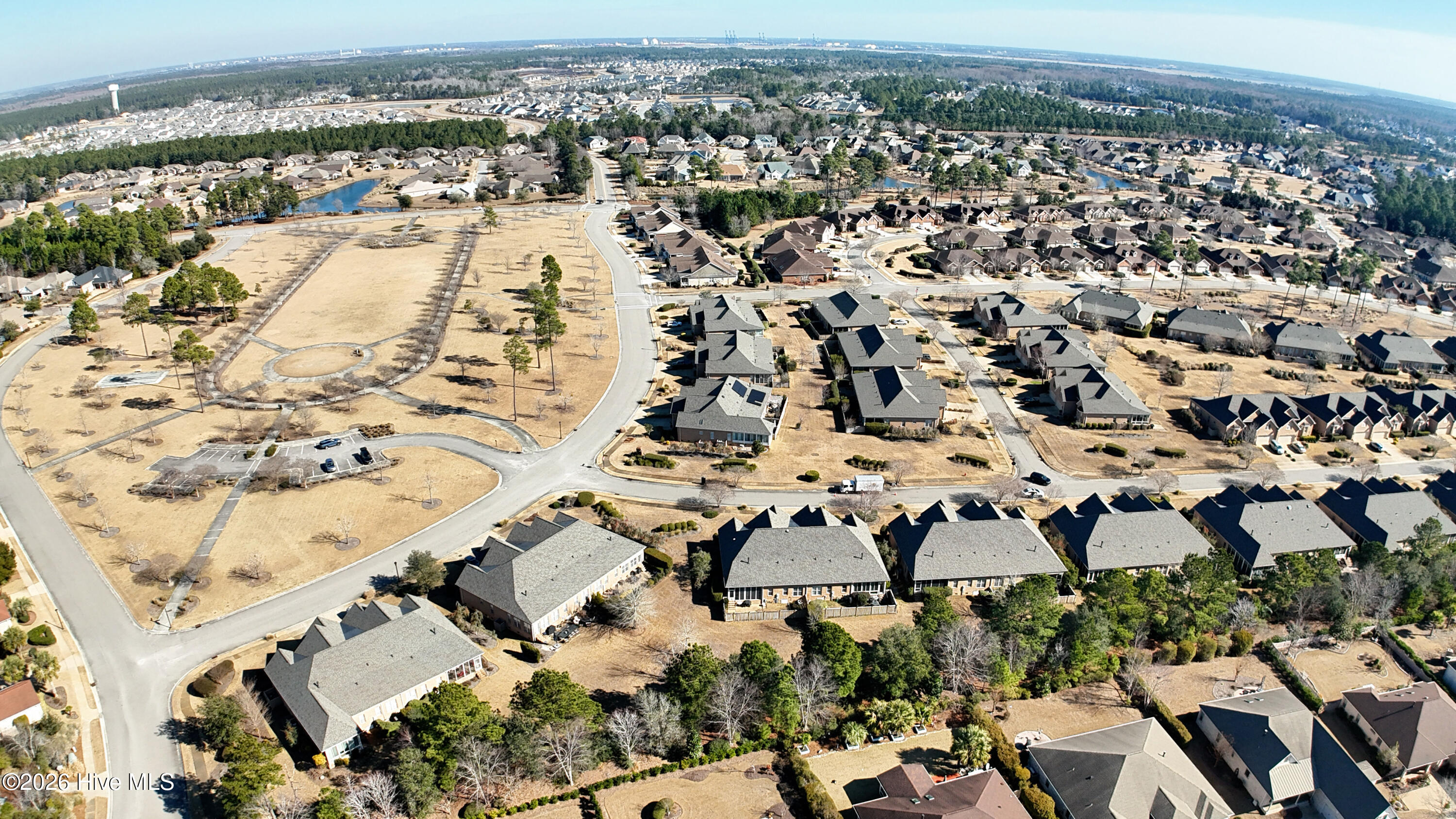 100550306 | Photo 34