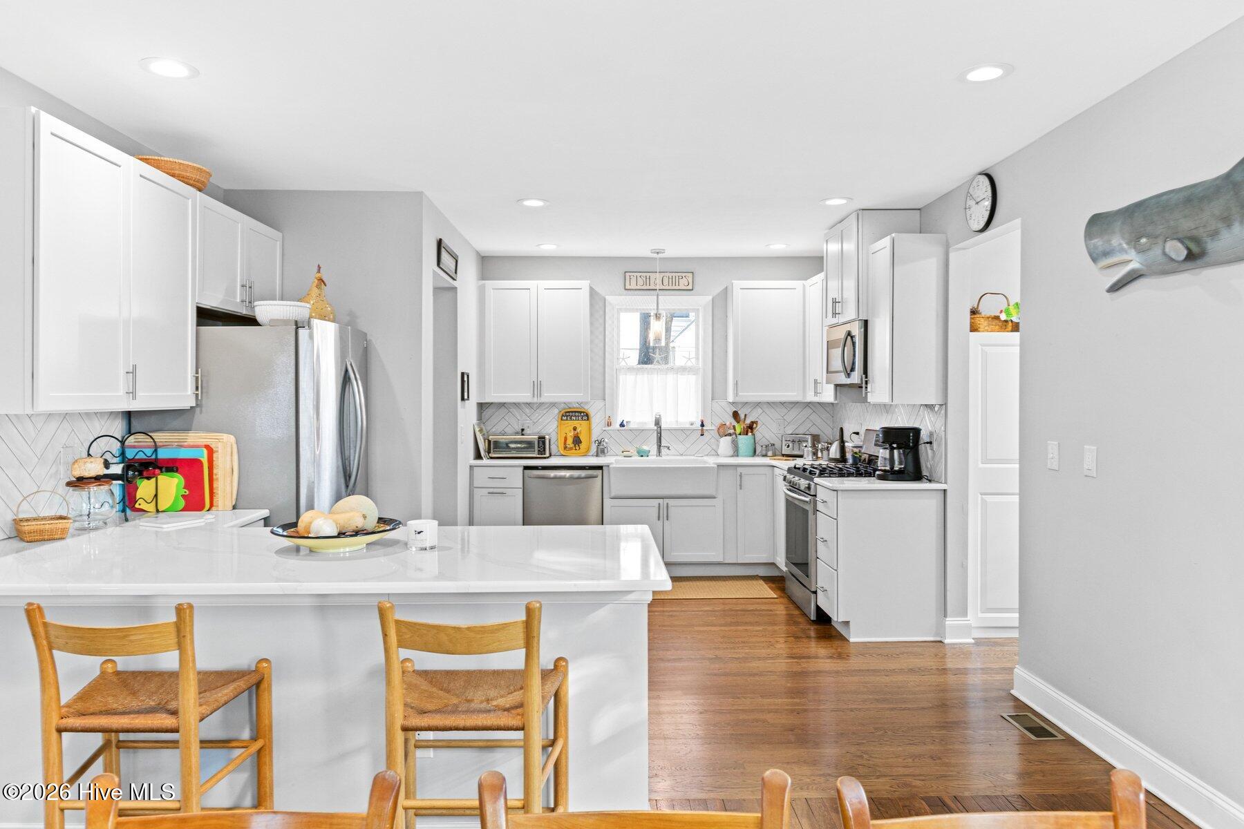 100548098 | Photo 17