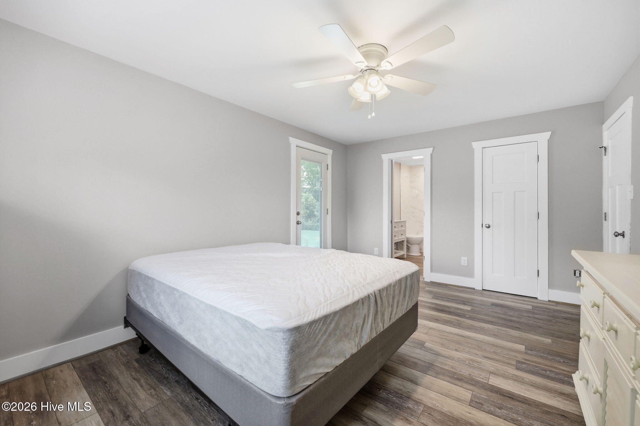 Principal bedroom