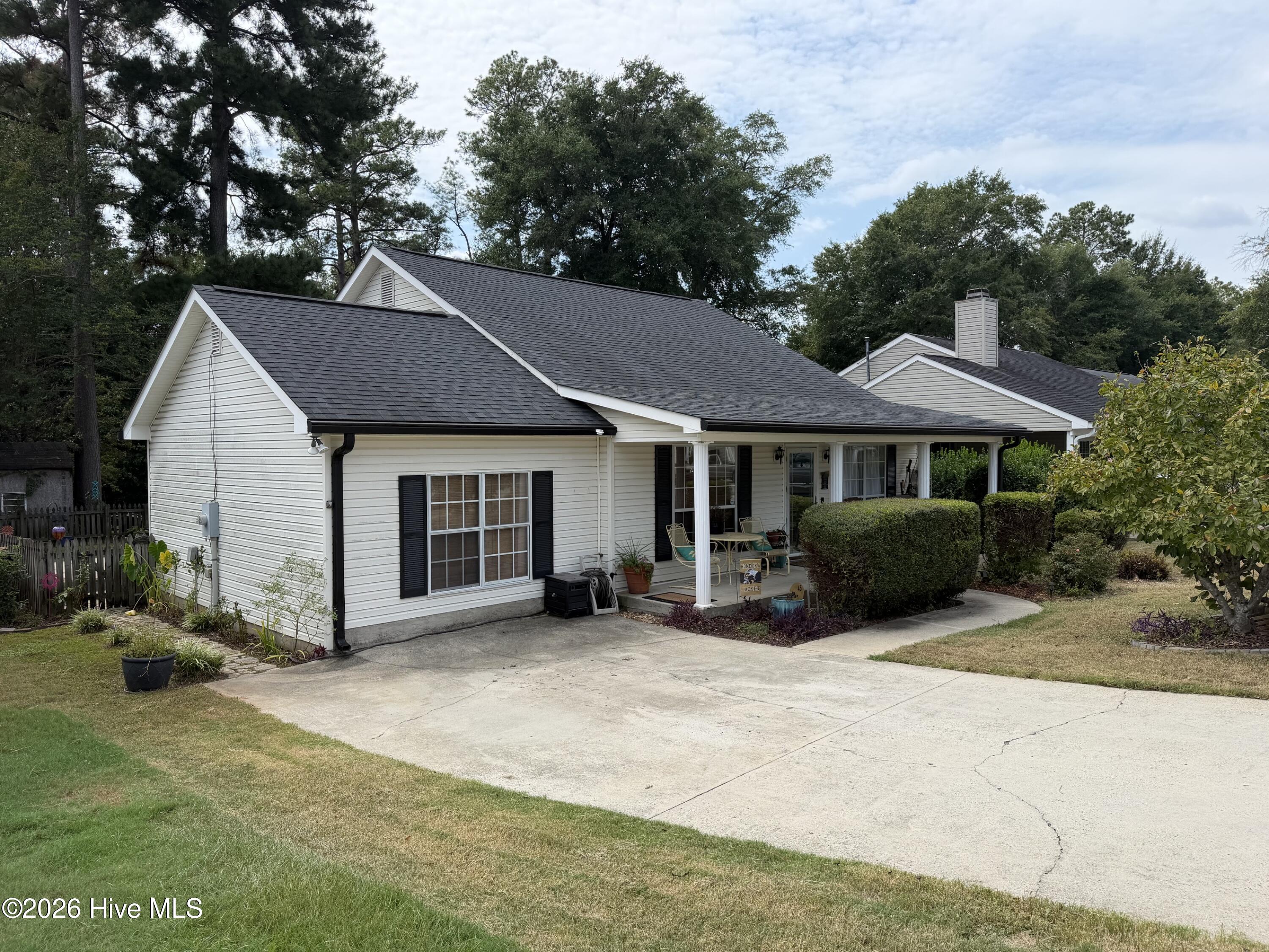 Photo 1 of Single family home for sale at 218 Spring Oak Ln, North Augusta, SC 29841 | MLS# 100604841 | Listing updated on 2026-09-19