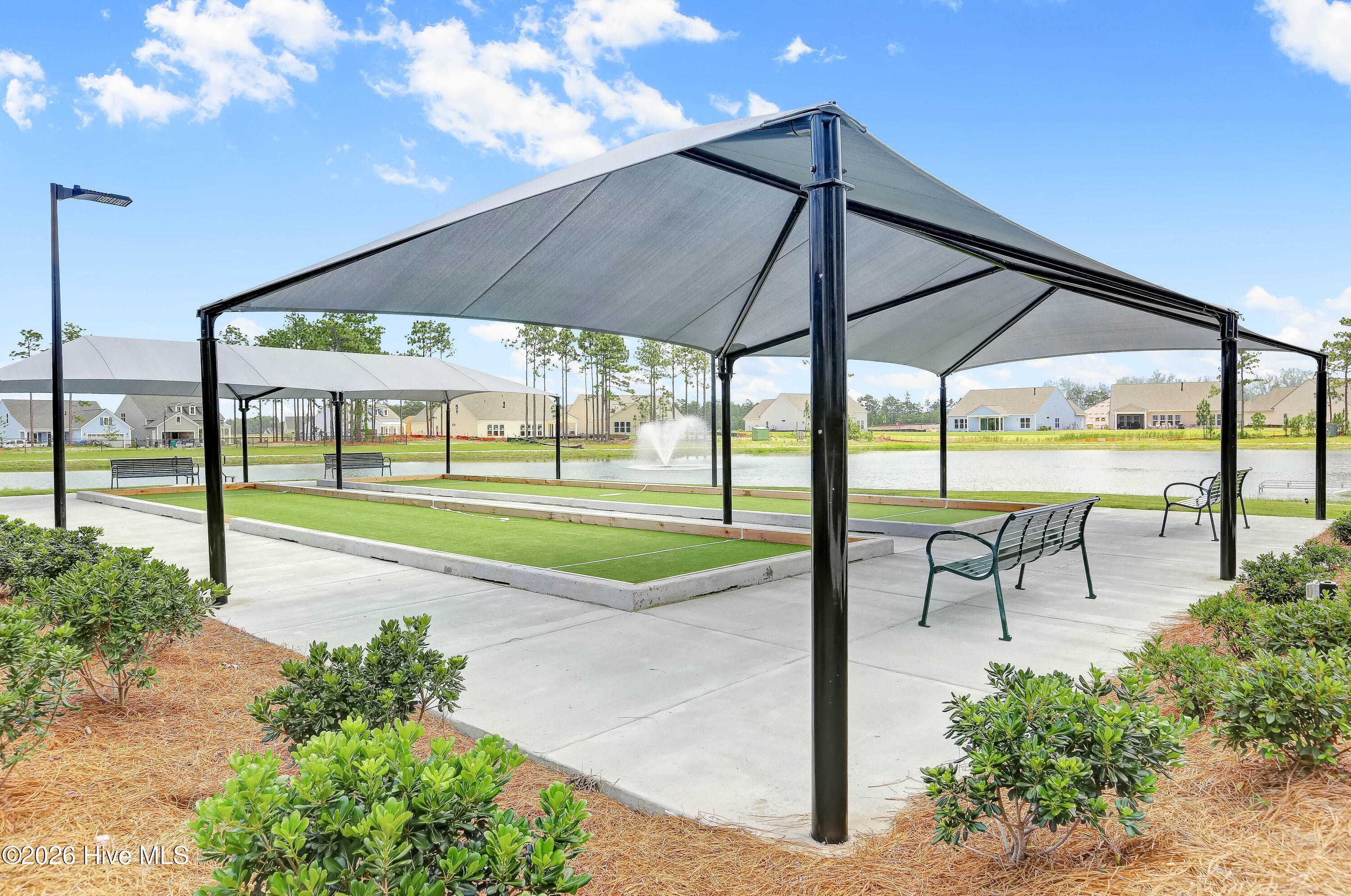 100558115 | Photo 43