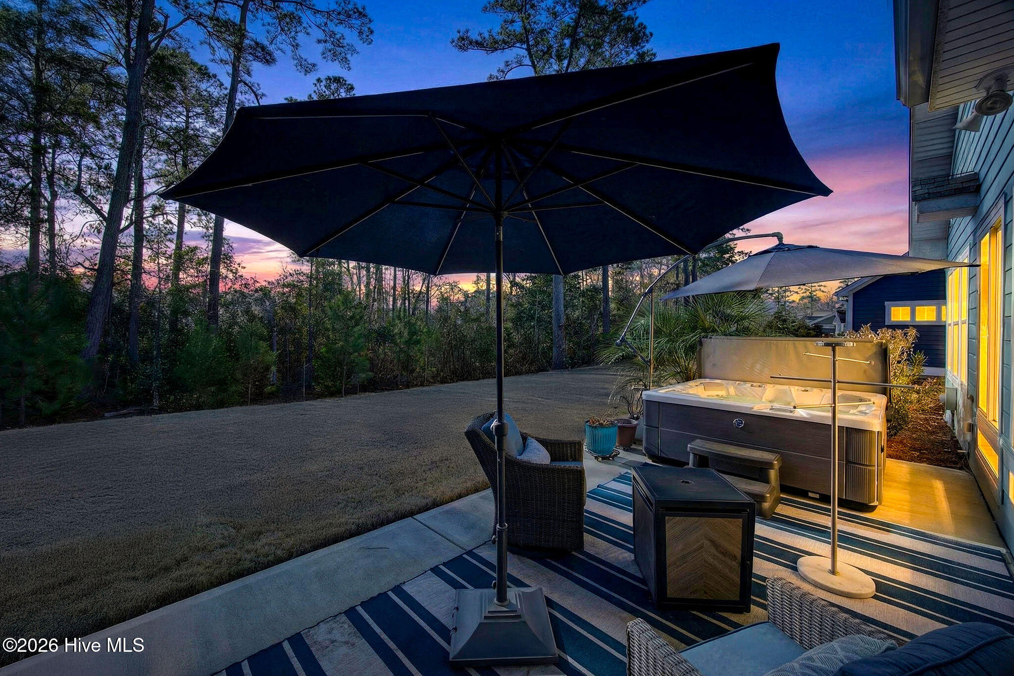 100554107 | Photo 55