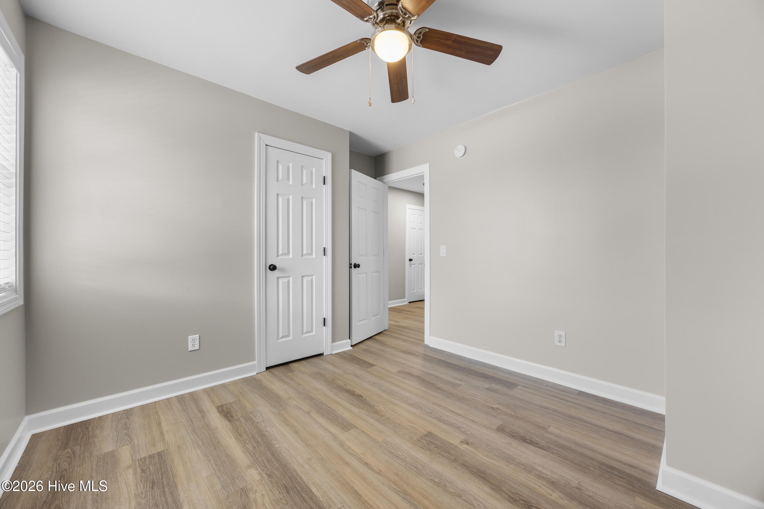 100558916 | Photo 32