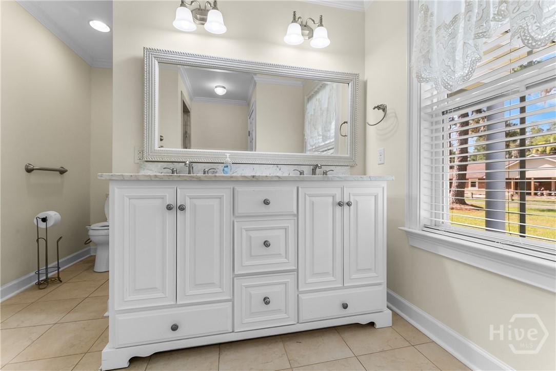 Master vanity