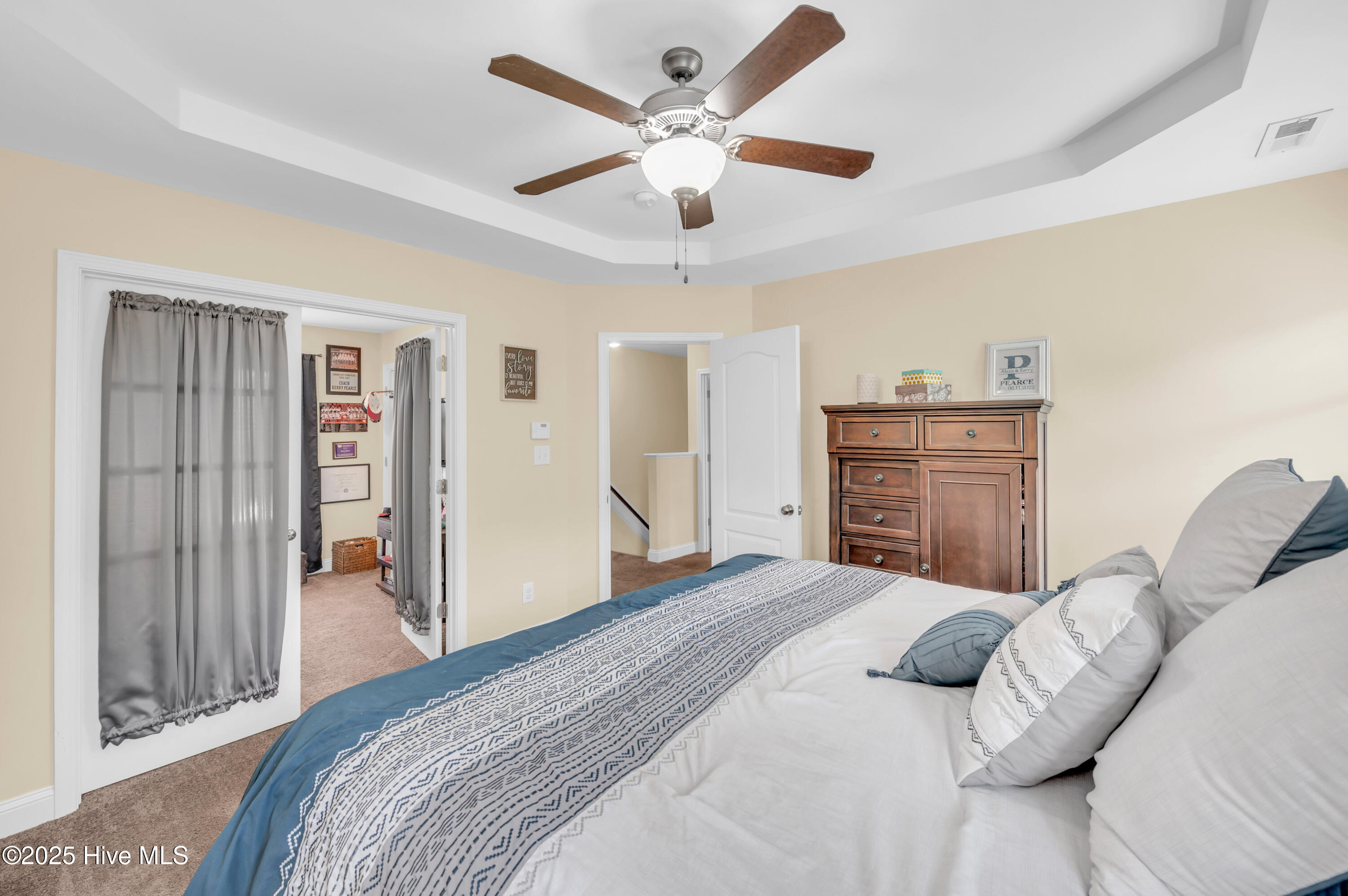 100517192 | Photo 19