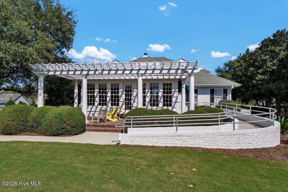 100555857 | Photo 65