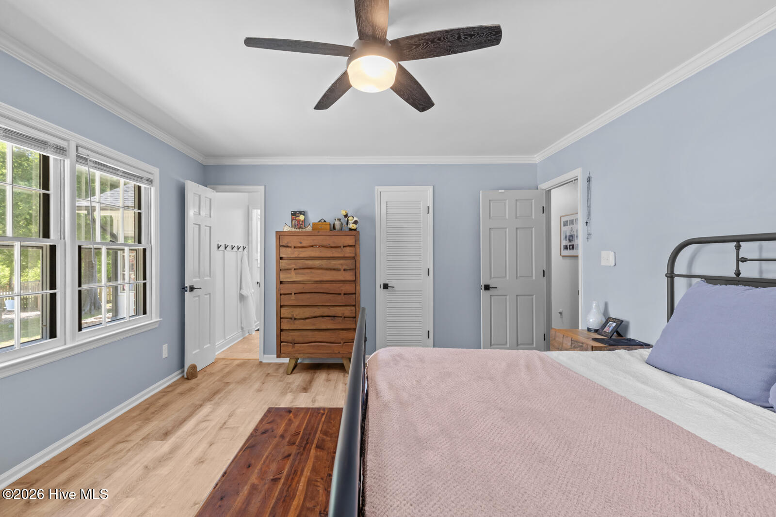 100569871 | Photo 42