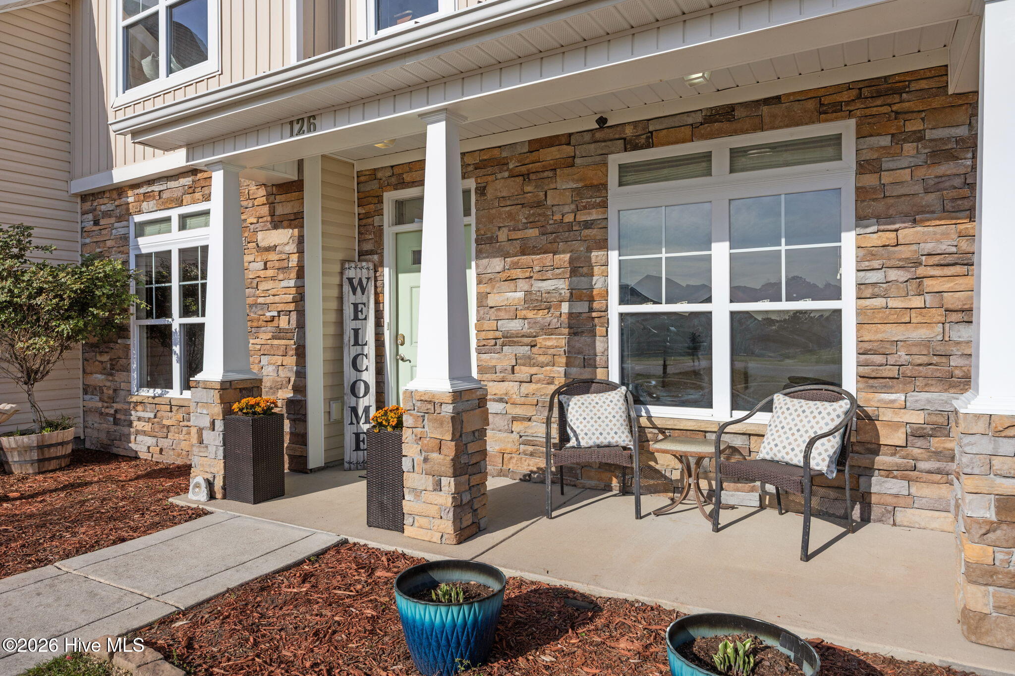 100564240 | Photo 56