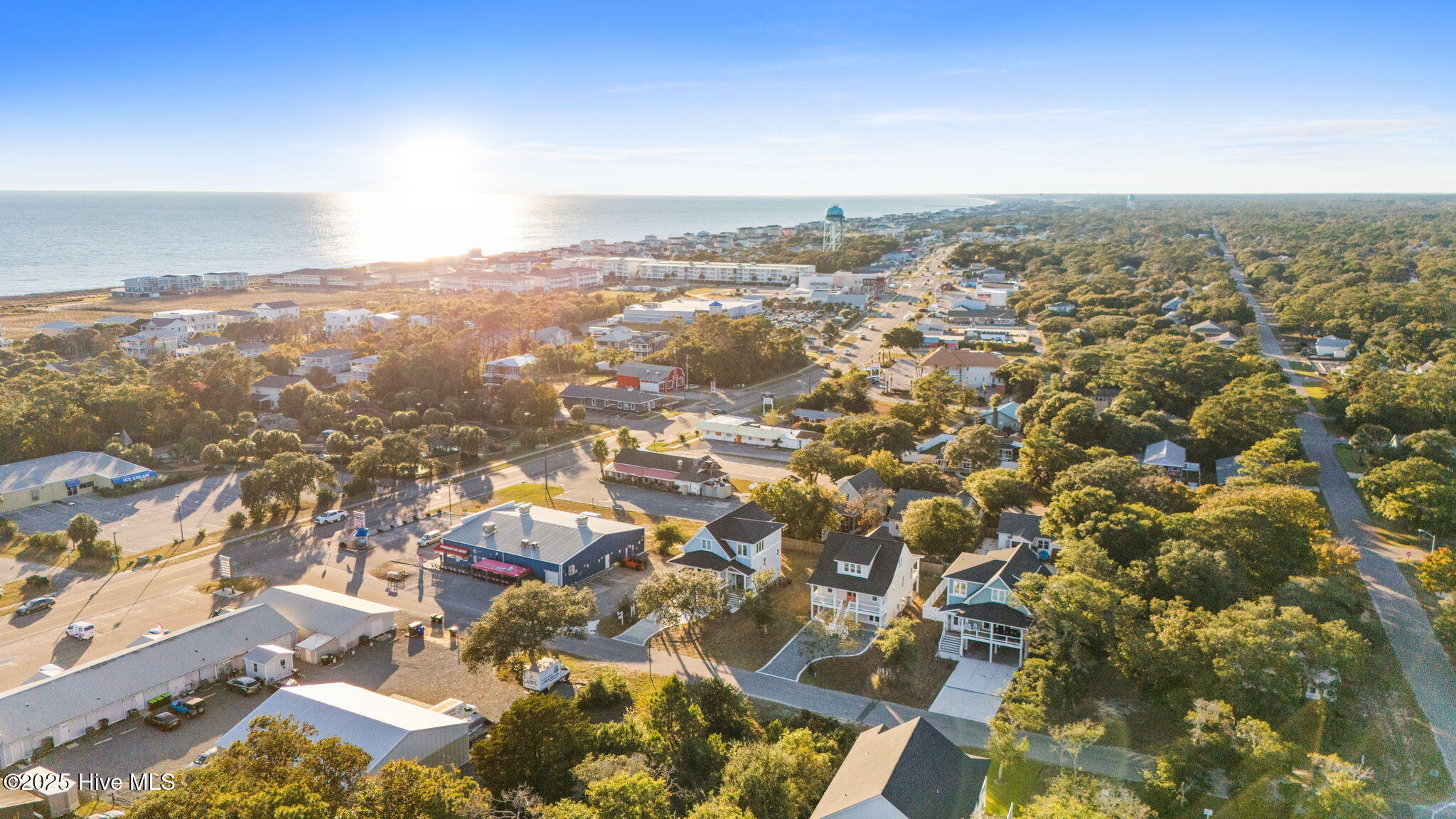 100539772 | Photo 53