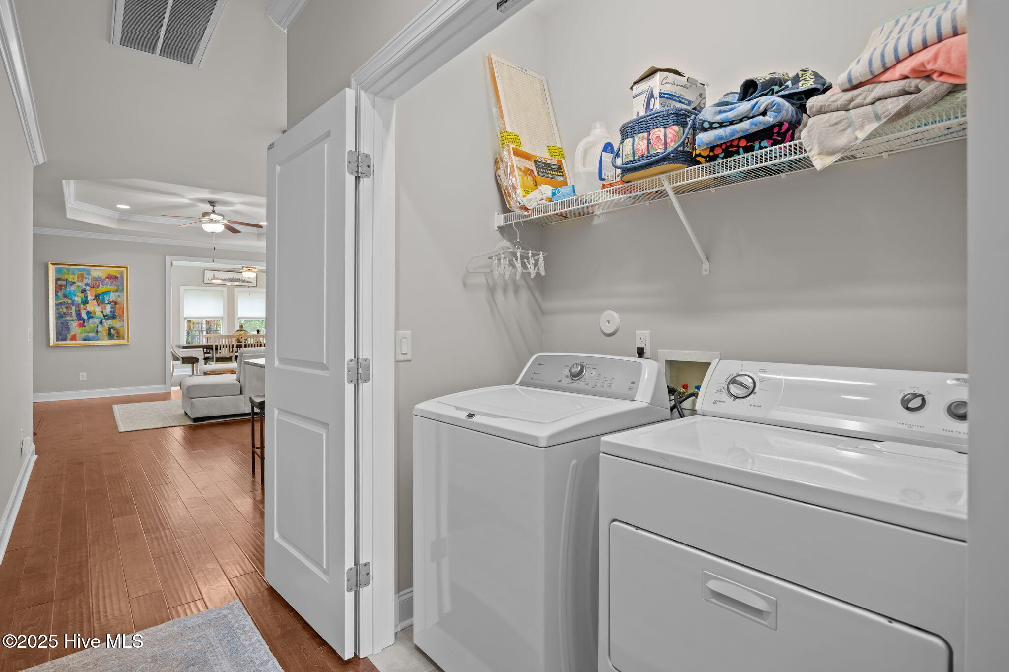 100536658 | Photo 28