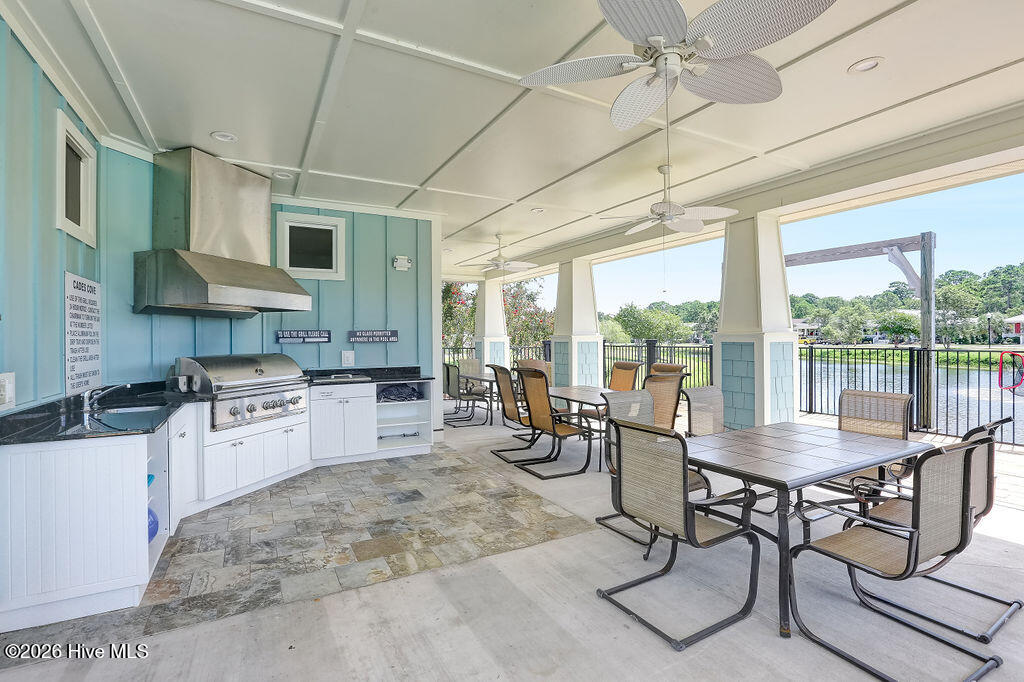 100570520 | Photo 31