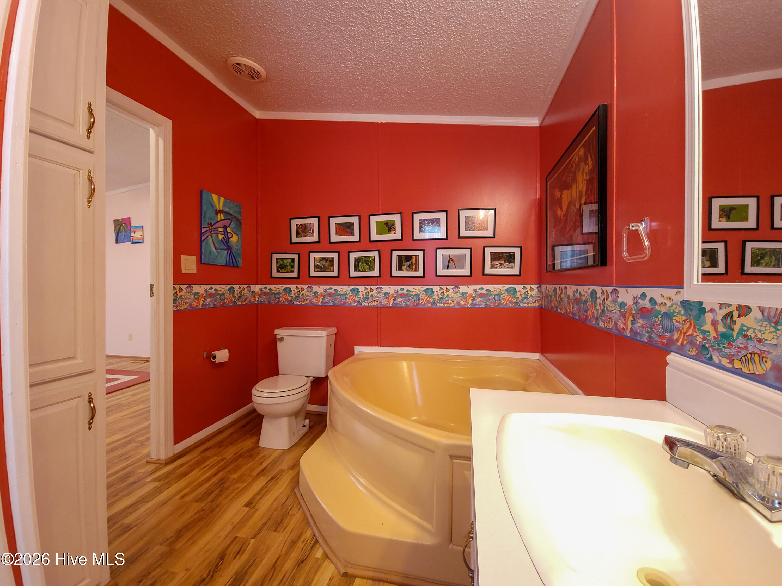 100560378 | Photo 39