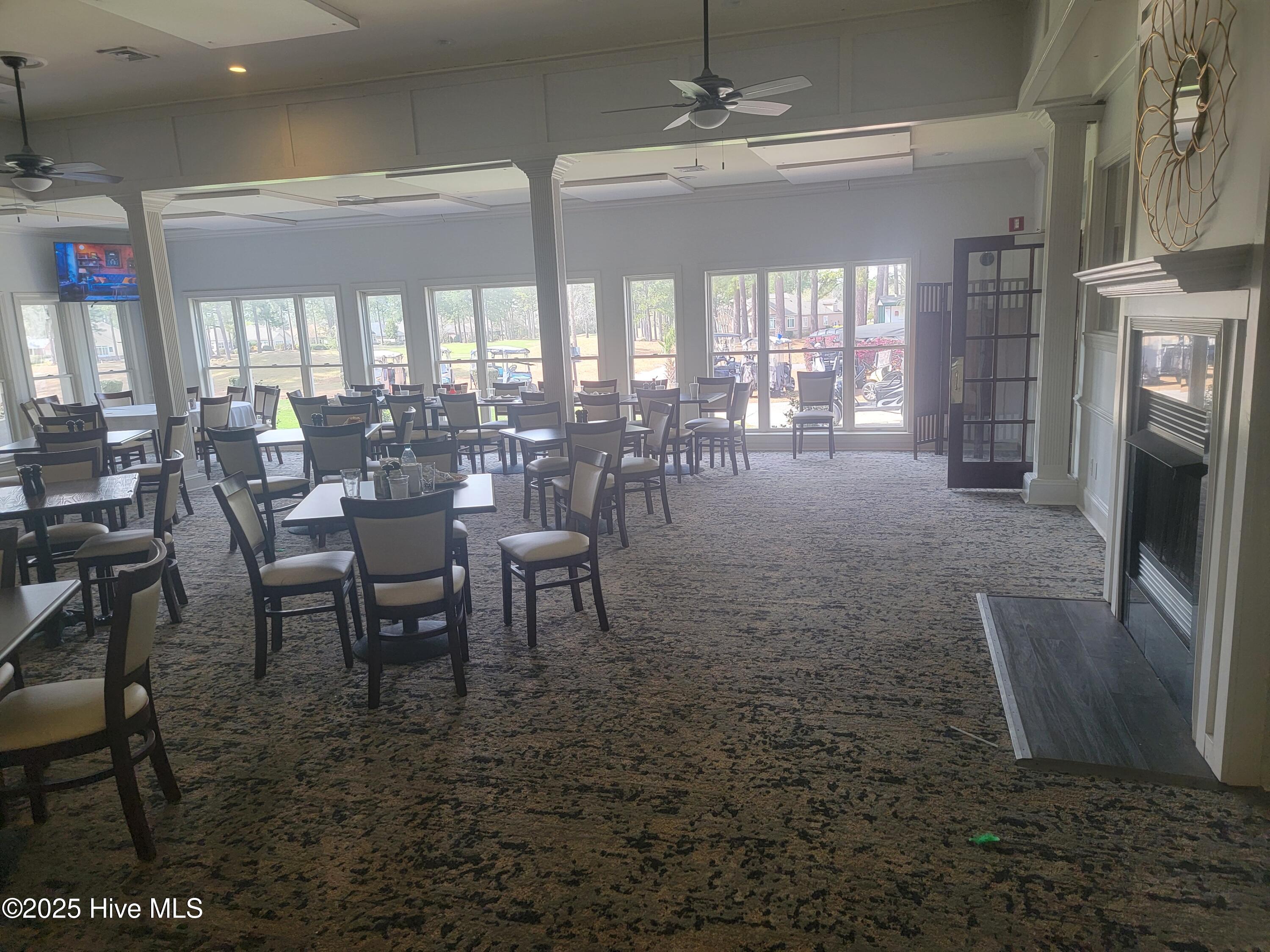 100547229 | Photo 64