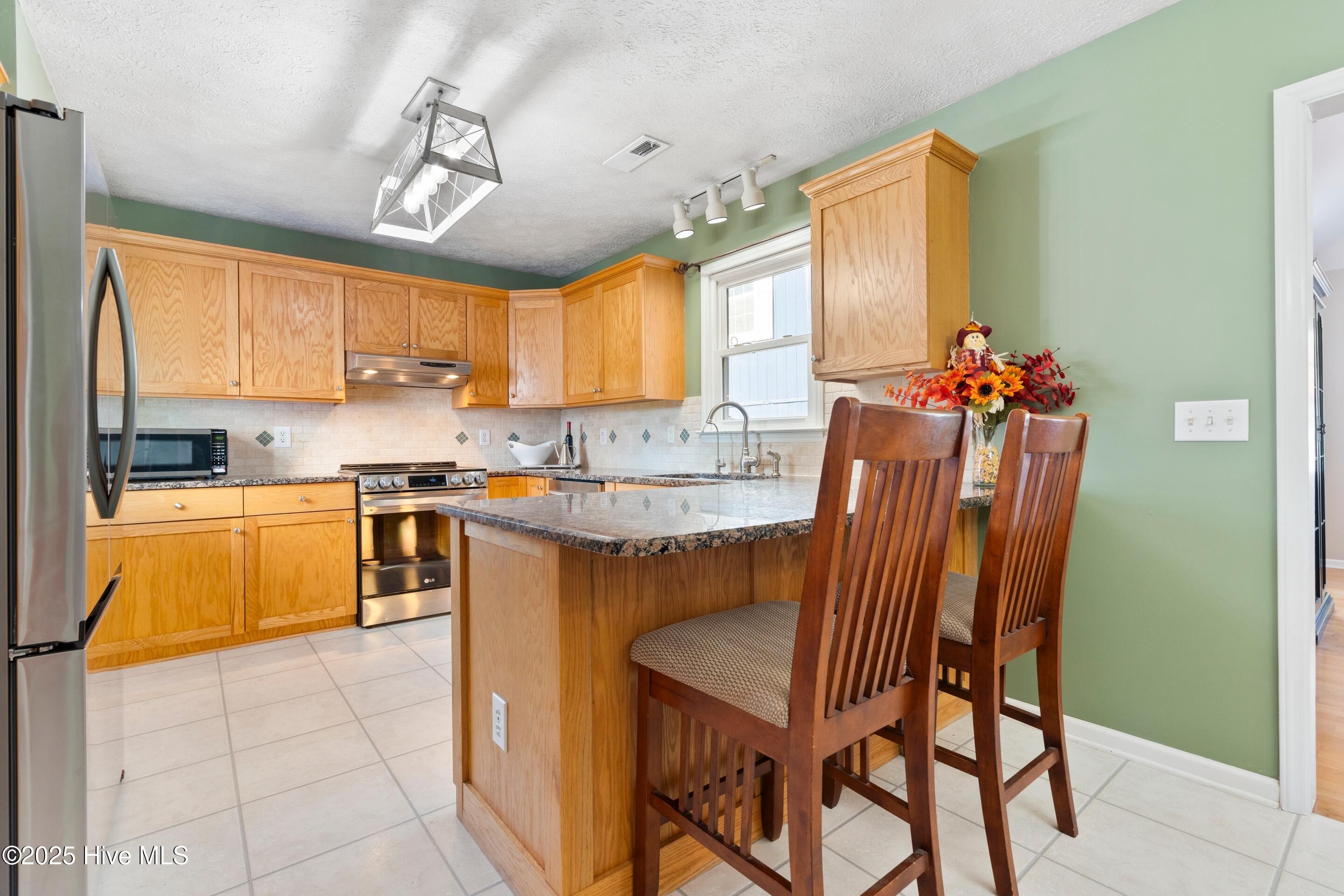 100535792 | Photo 54