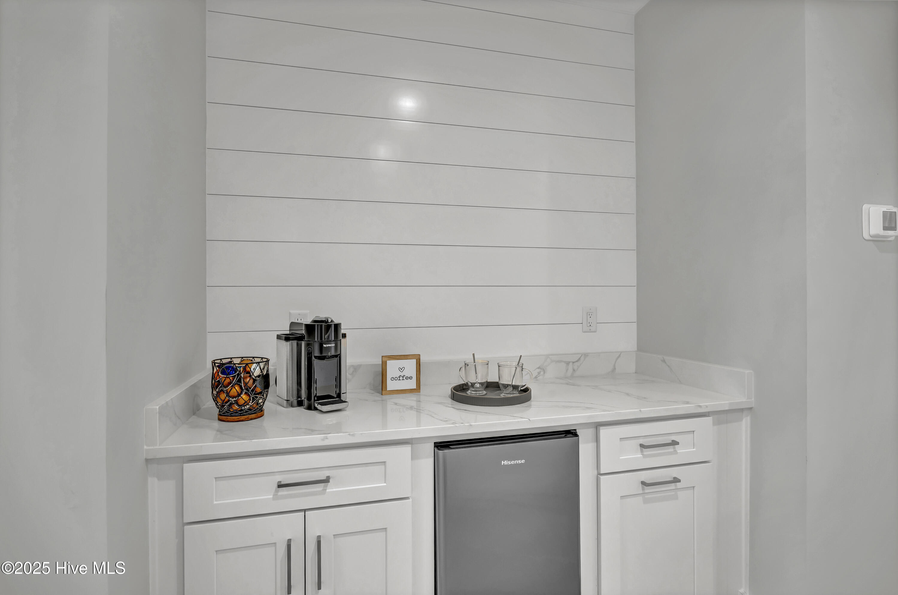 100507962 | Photo 25