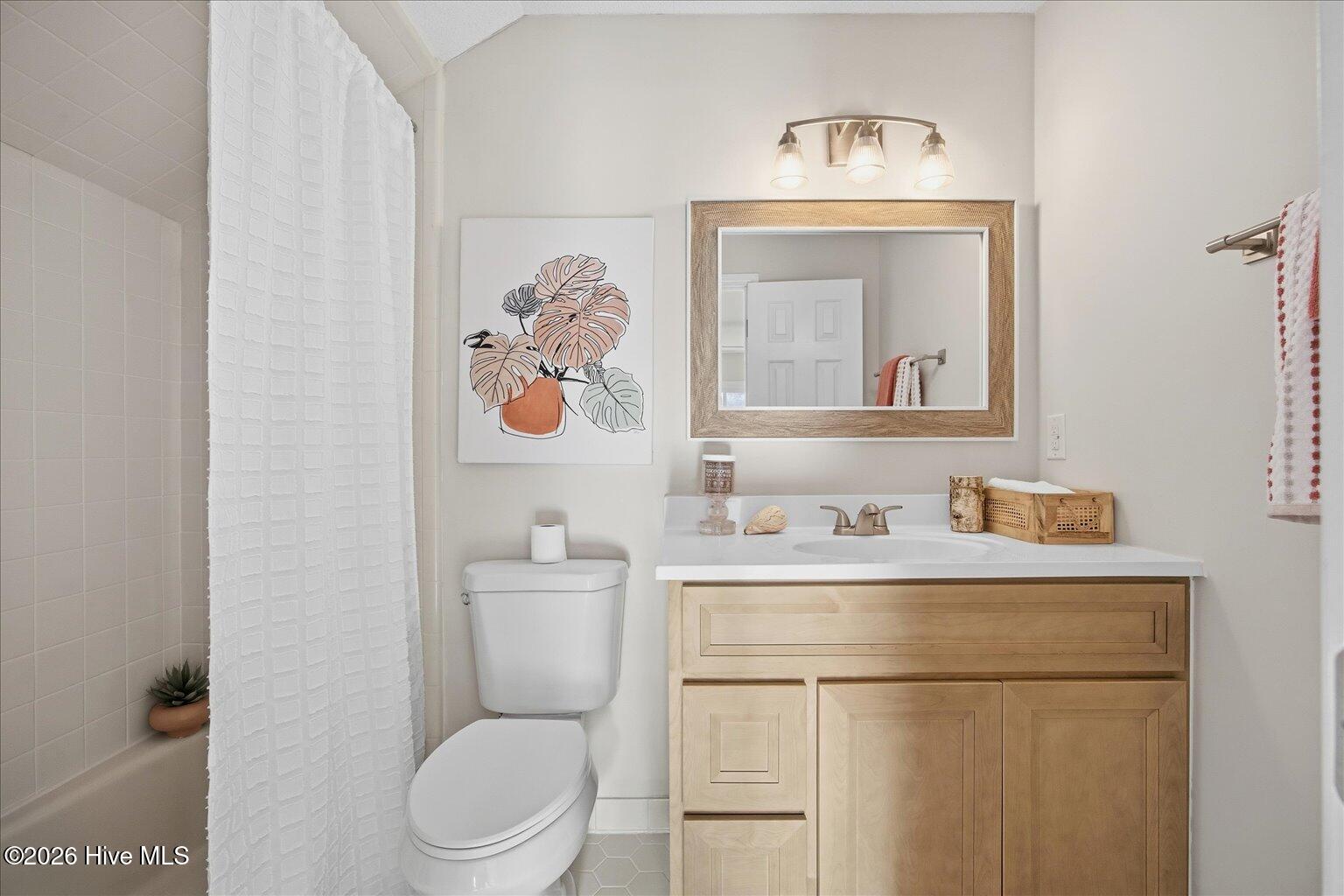 100555379 | Photo 36