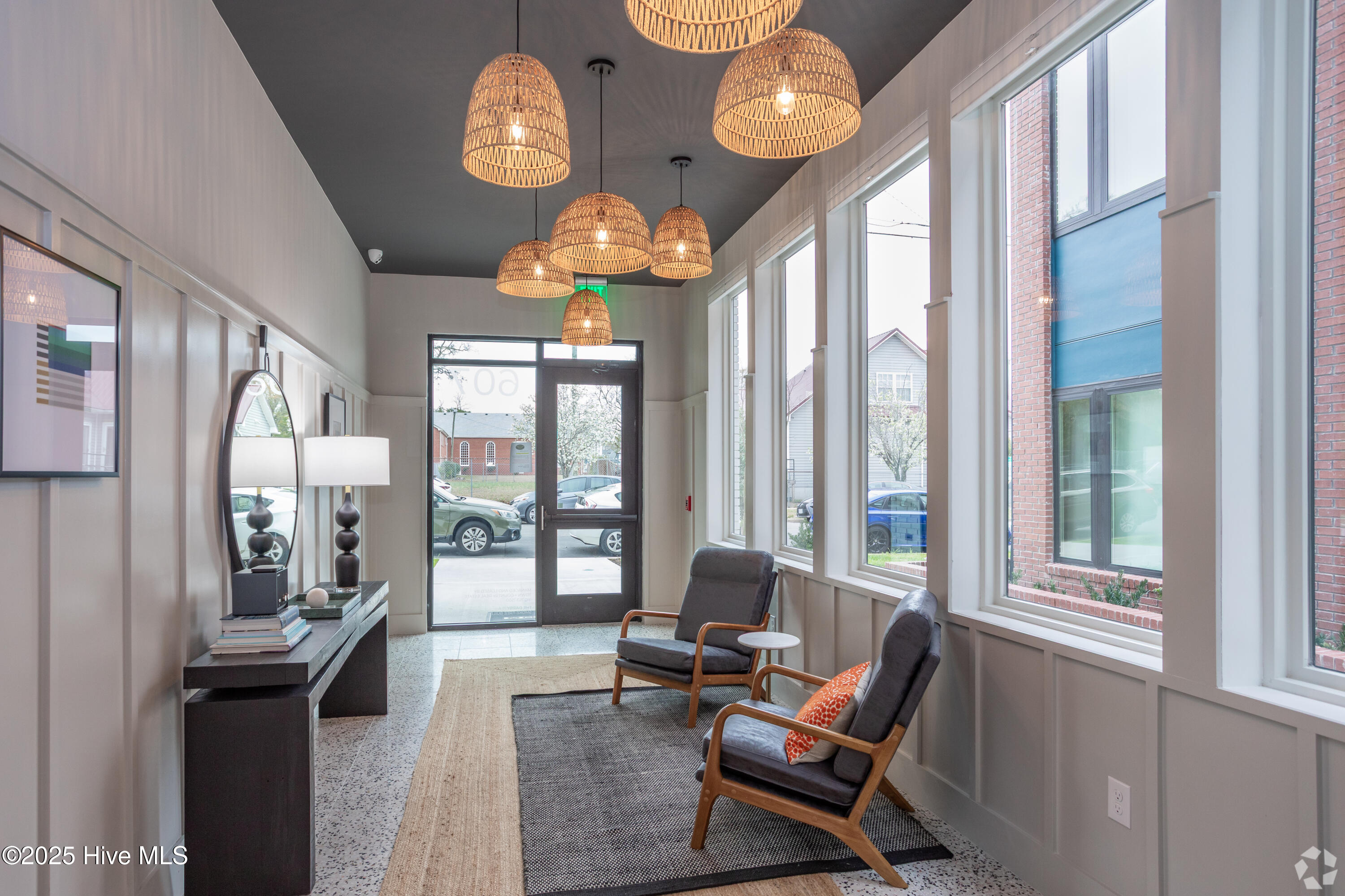 100540980 | Photo 12