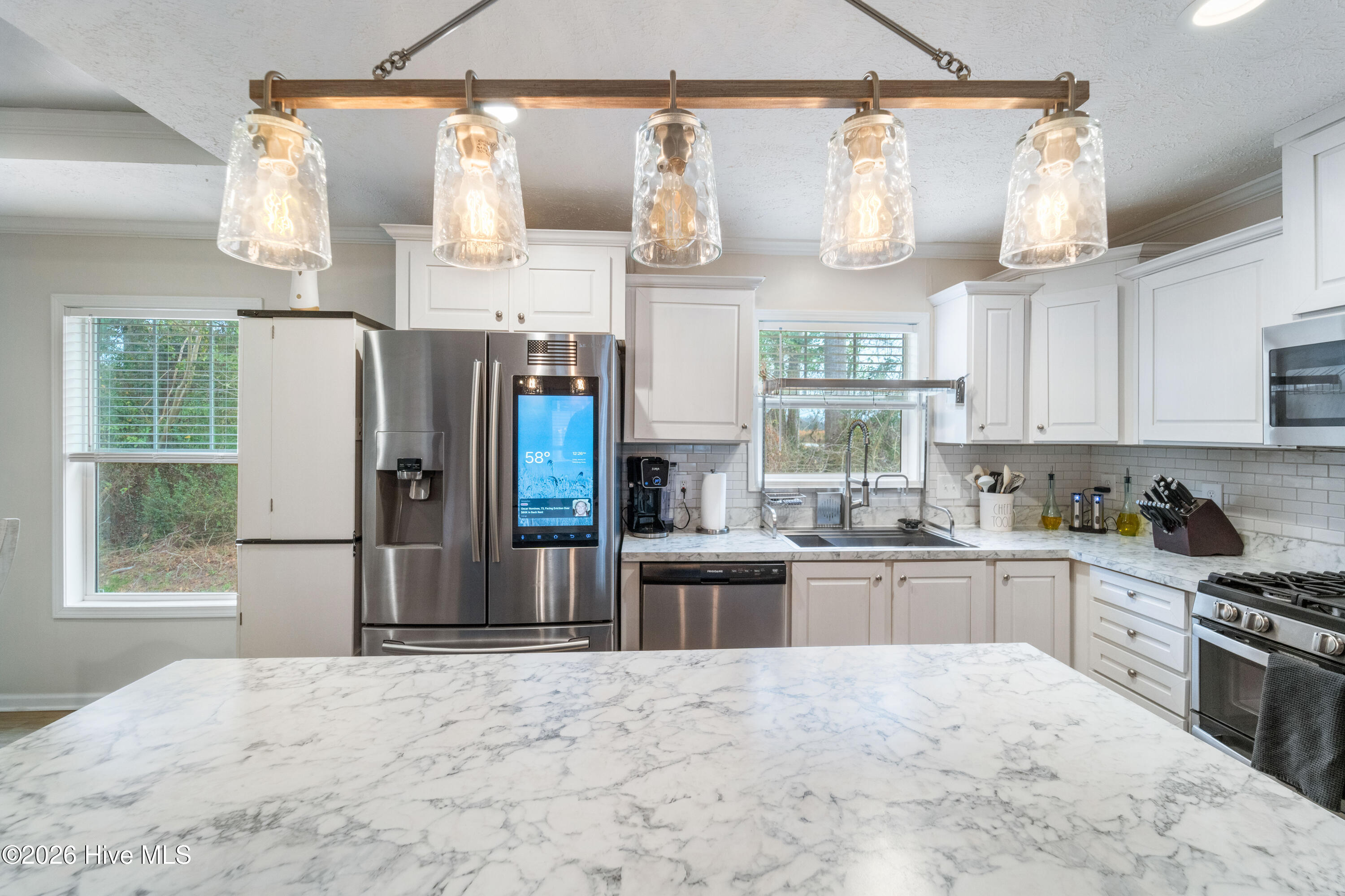 100547365 | Photo 27