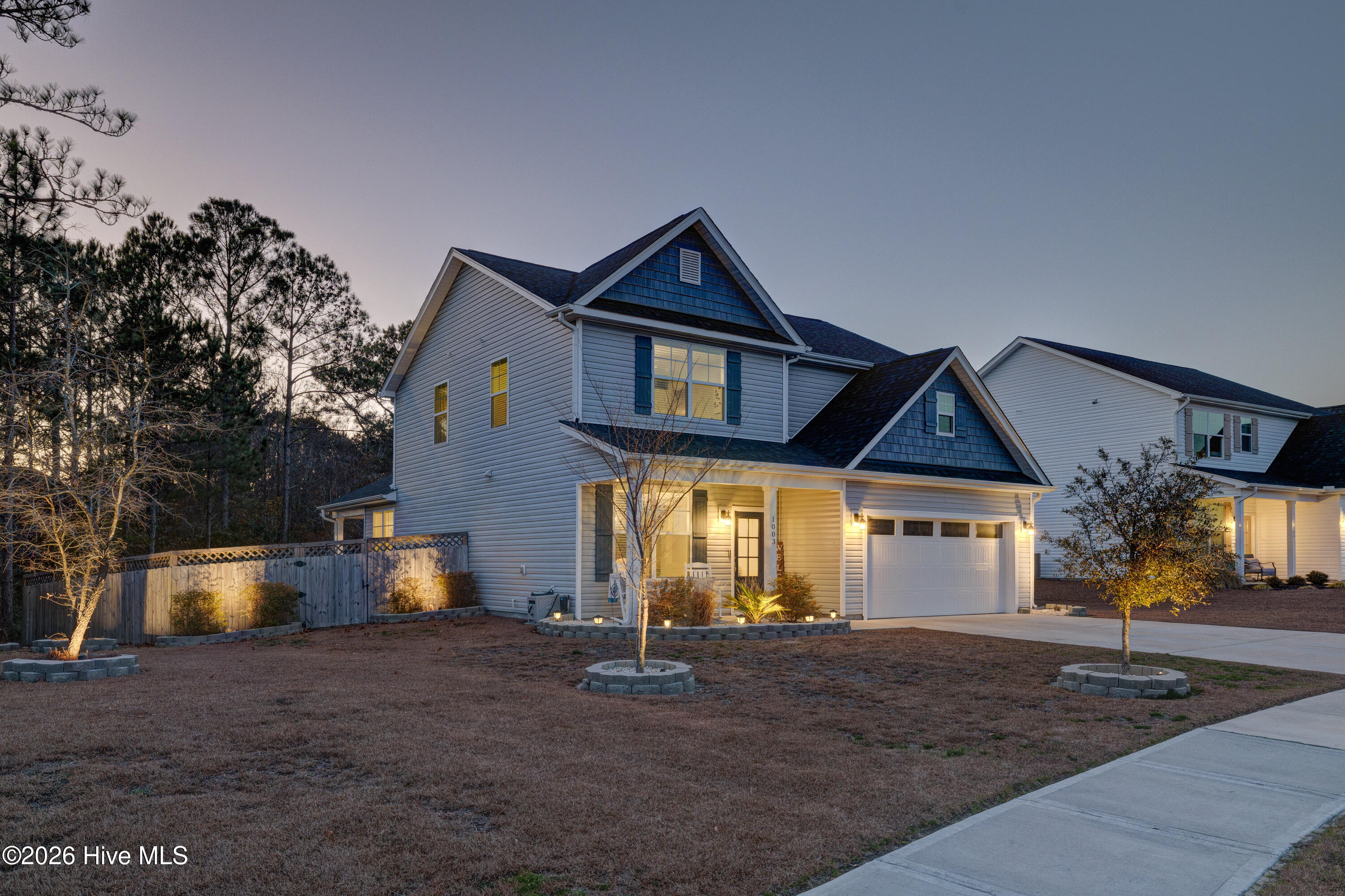 100548256 | Photo 45