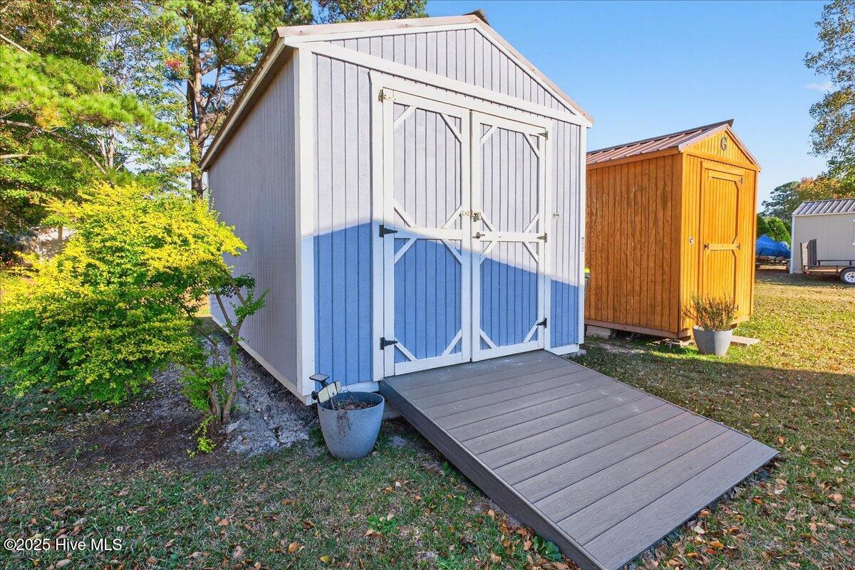 100540840 | Photo 45