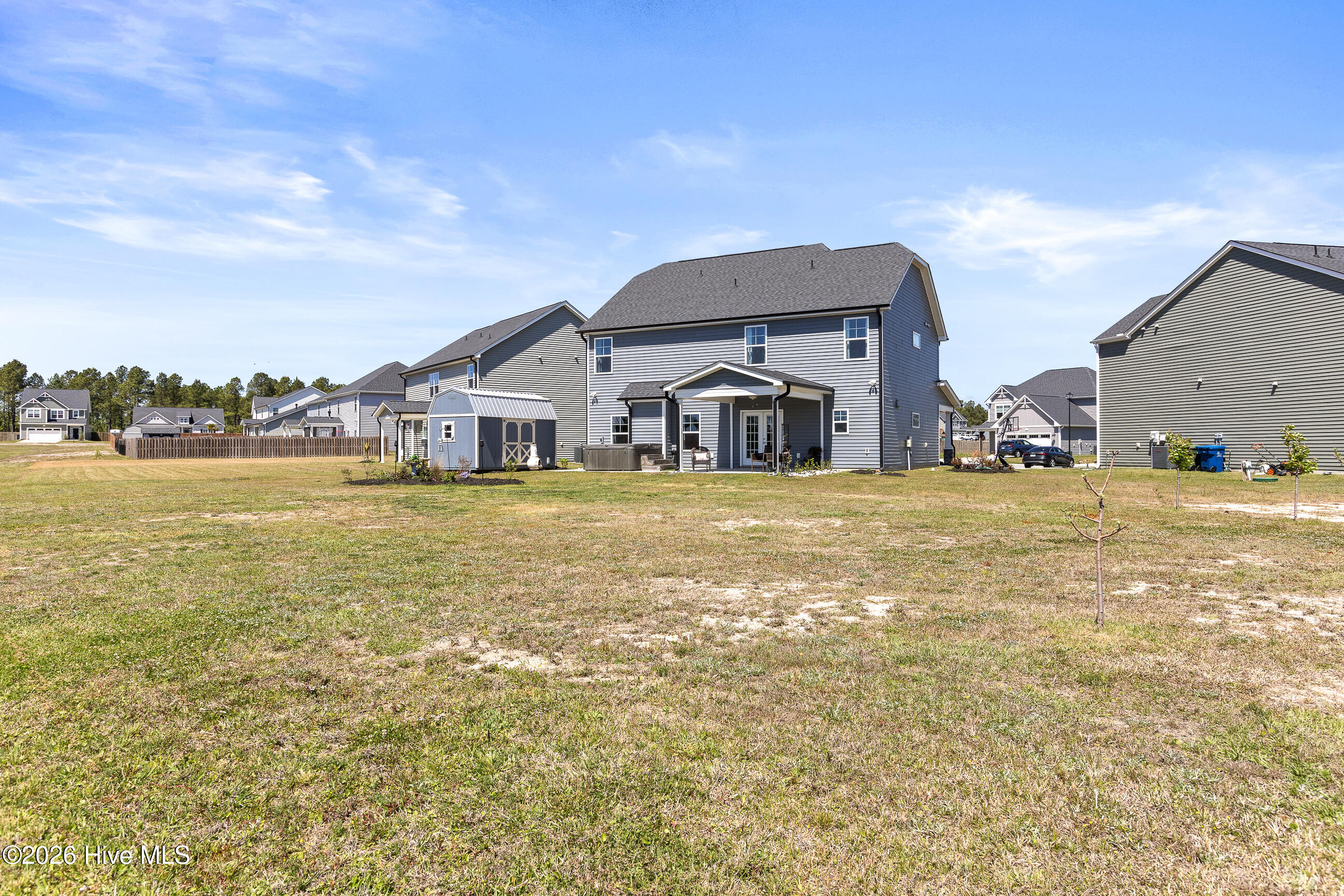 100563975 | Photo 37