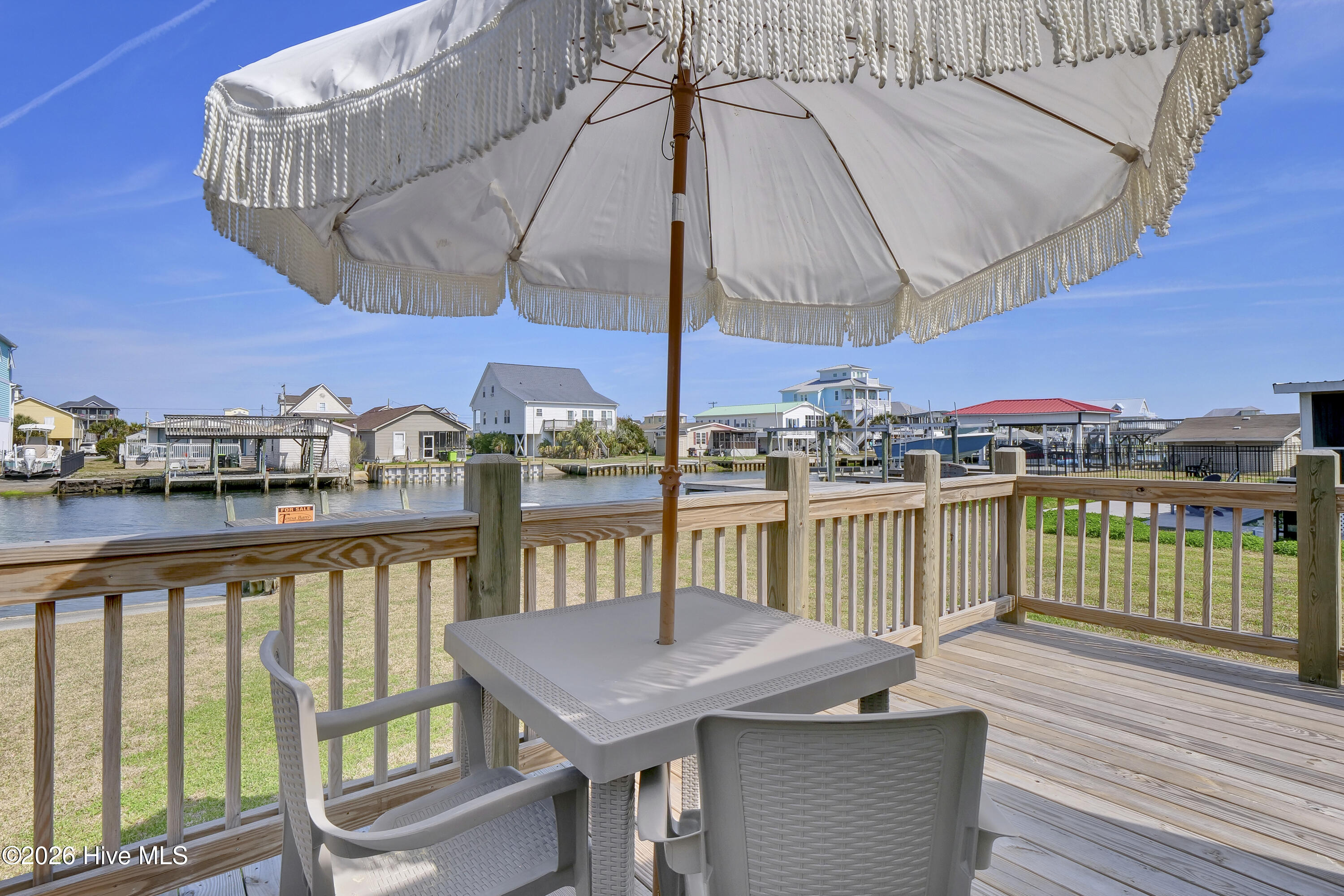 100560553 | Photo 24