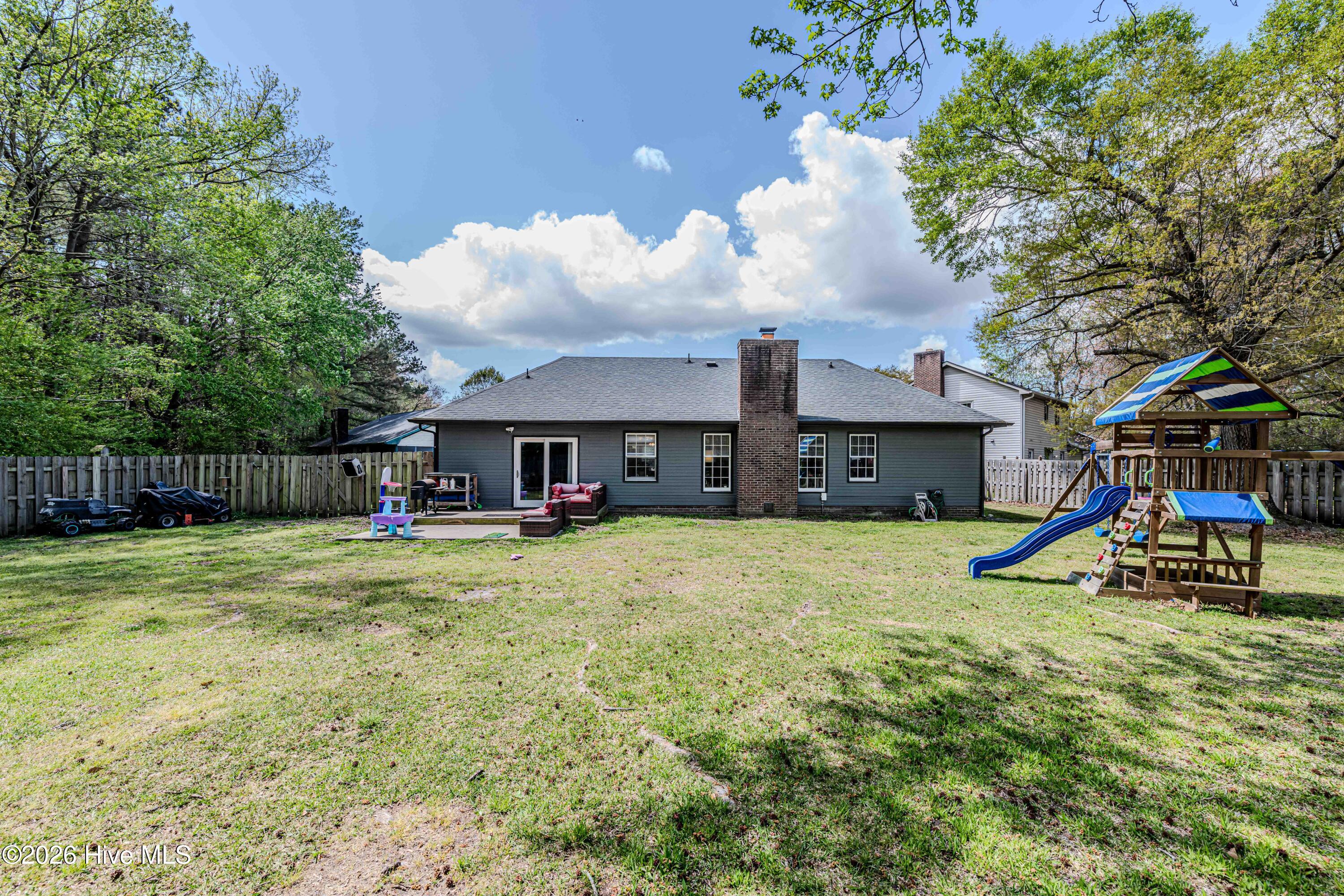 100569074 | Photo 59