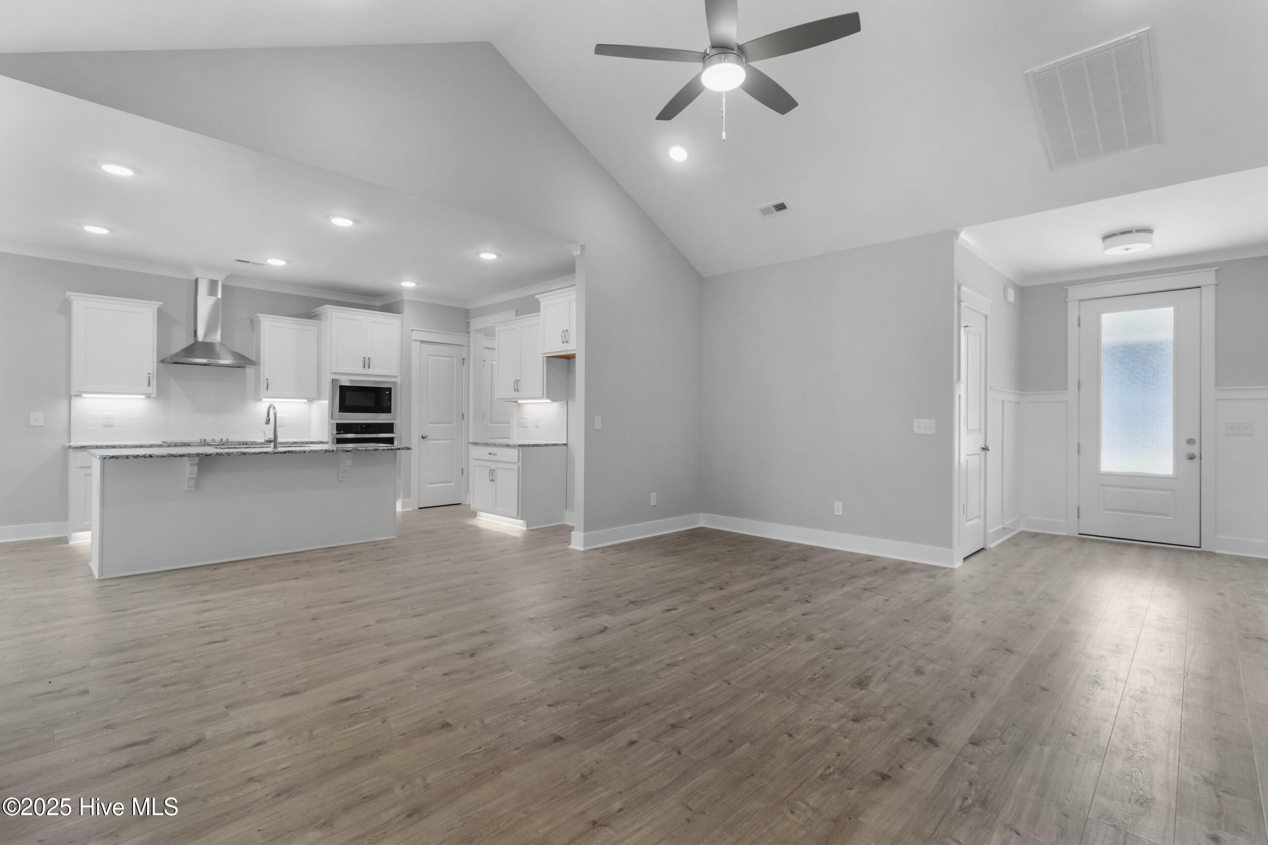 2059 Greenside Manor Drive SW, Ocean Isle Beach, NC 28469 – photo 13: 2059 Greenside Manor