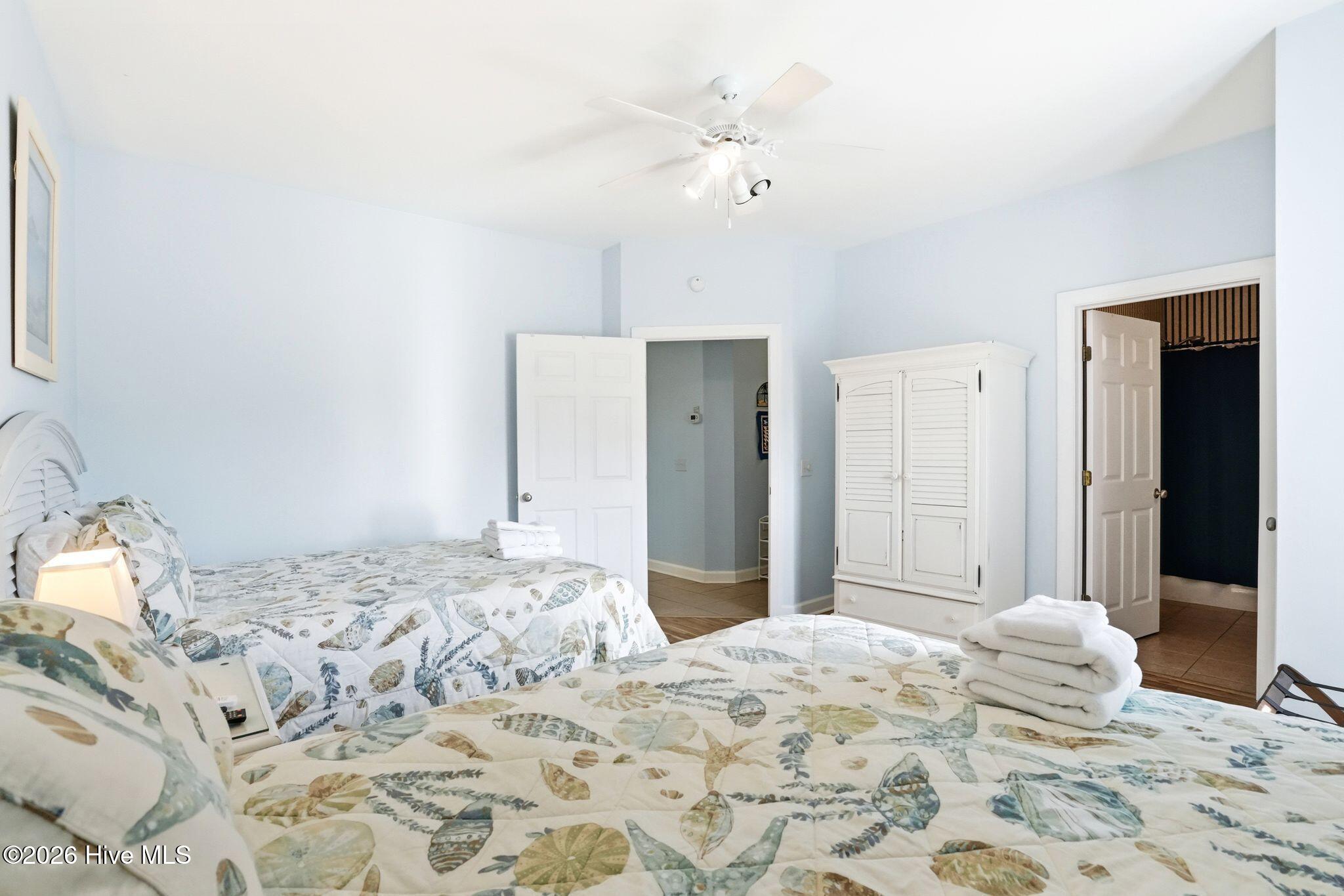 100565288 | Photo 30