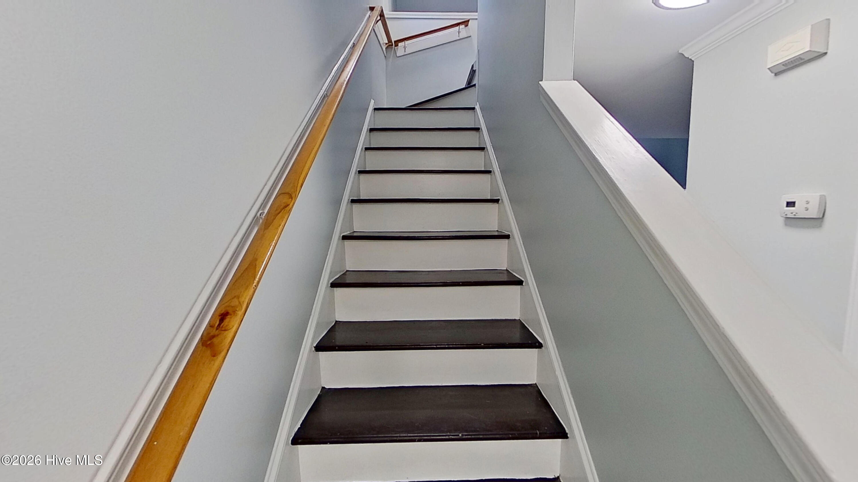 100549352 | Photo 12