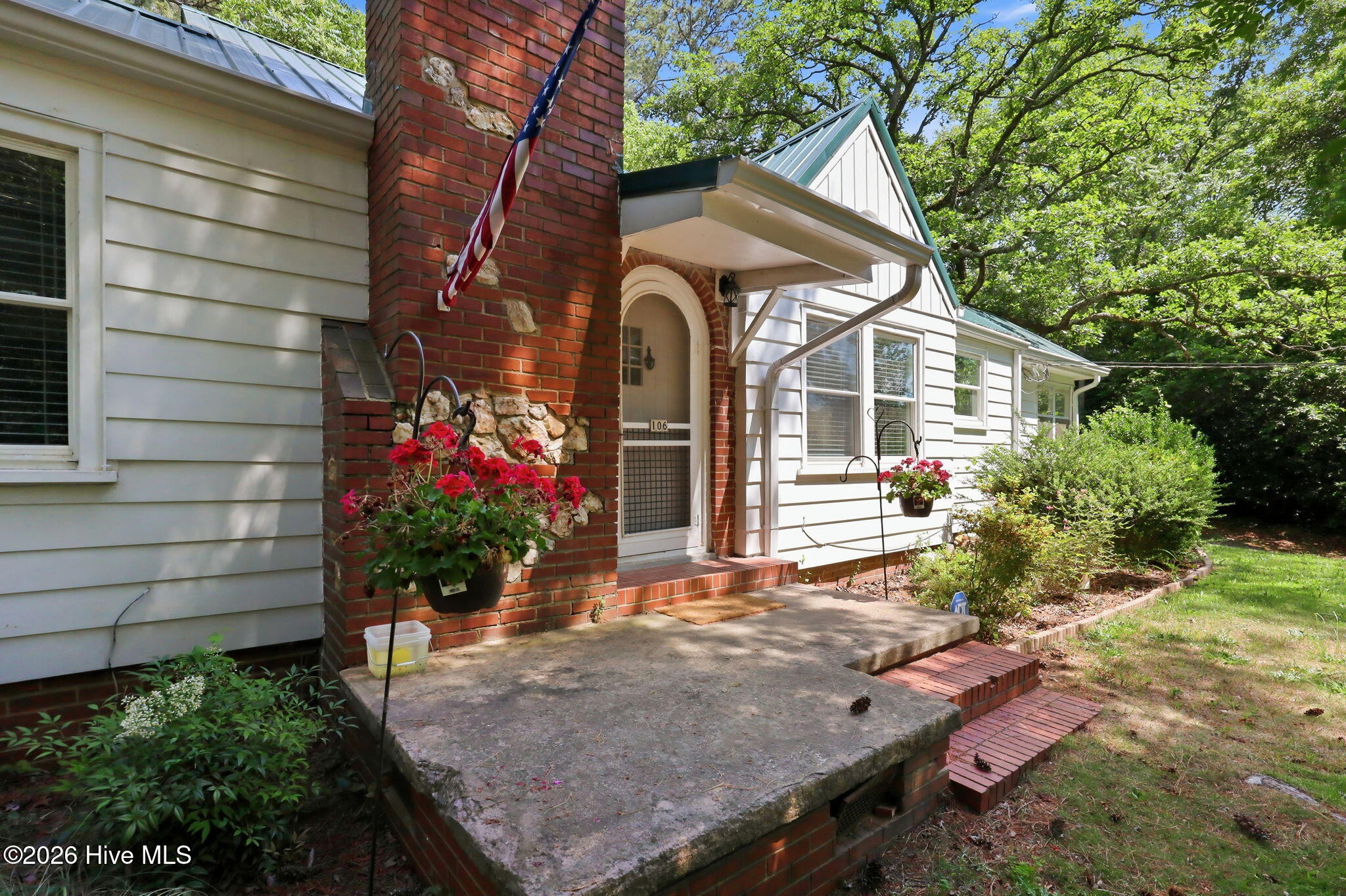 Homes for sale in Carthage, NC | 106 Isley St, Carthage, NC 28327 | MLS# 100575392