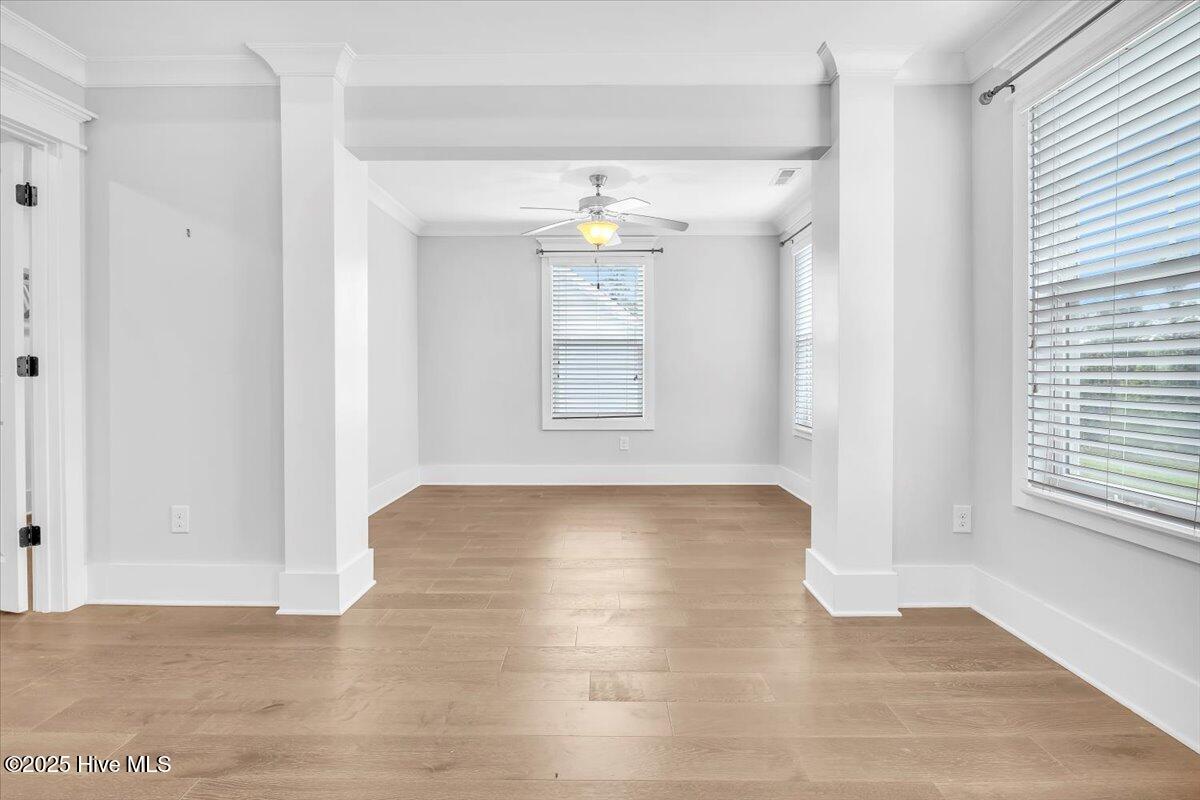 100523445 | Photo 36