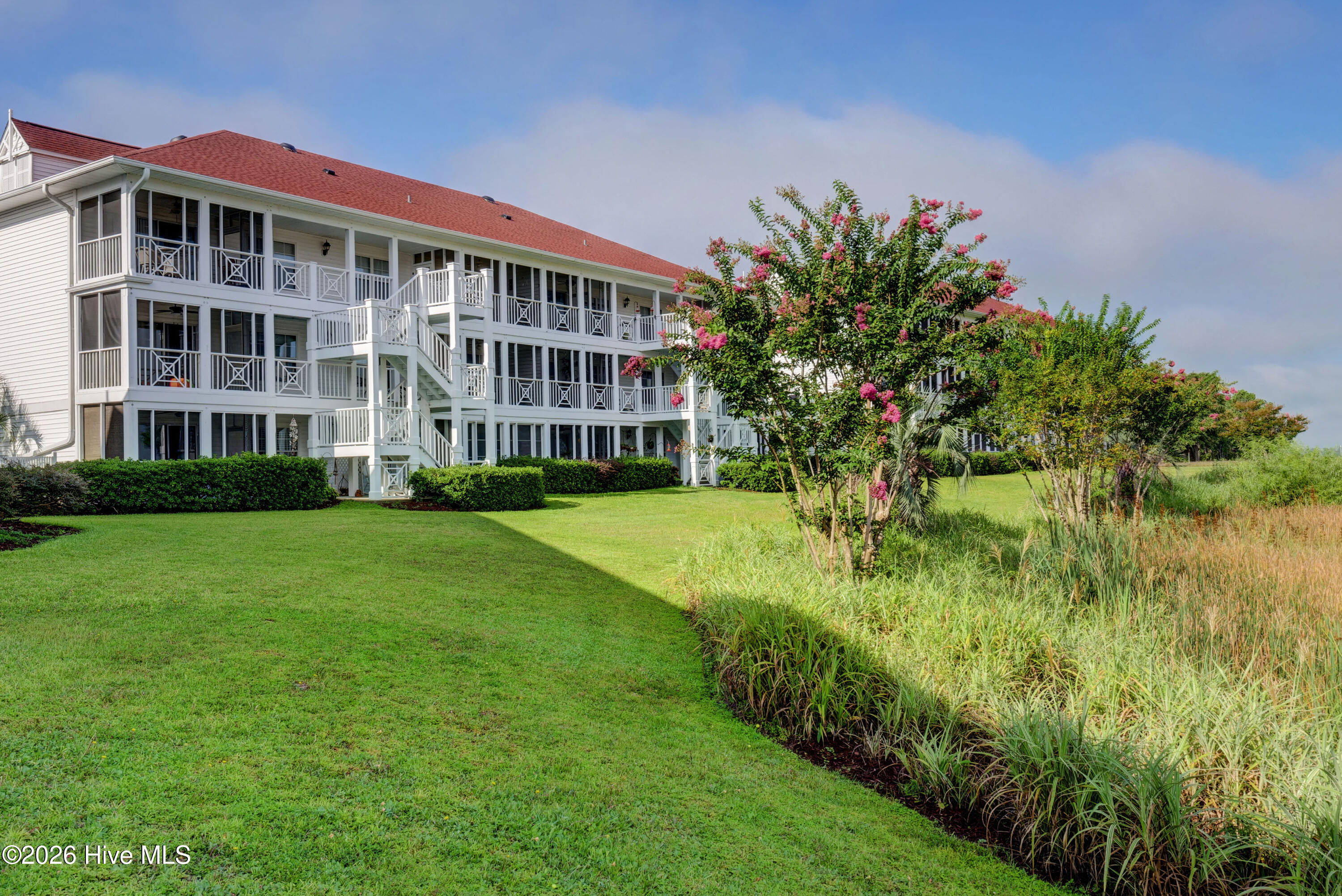 100552193 | Photo 26